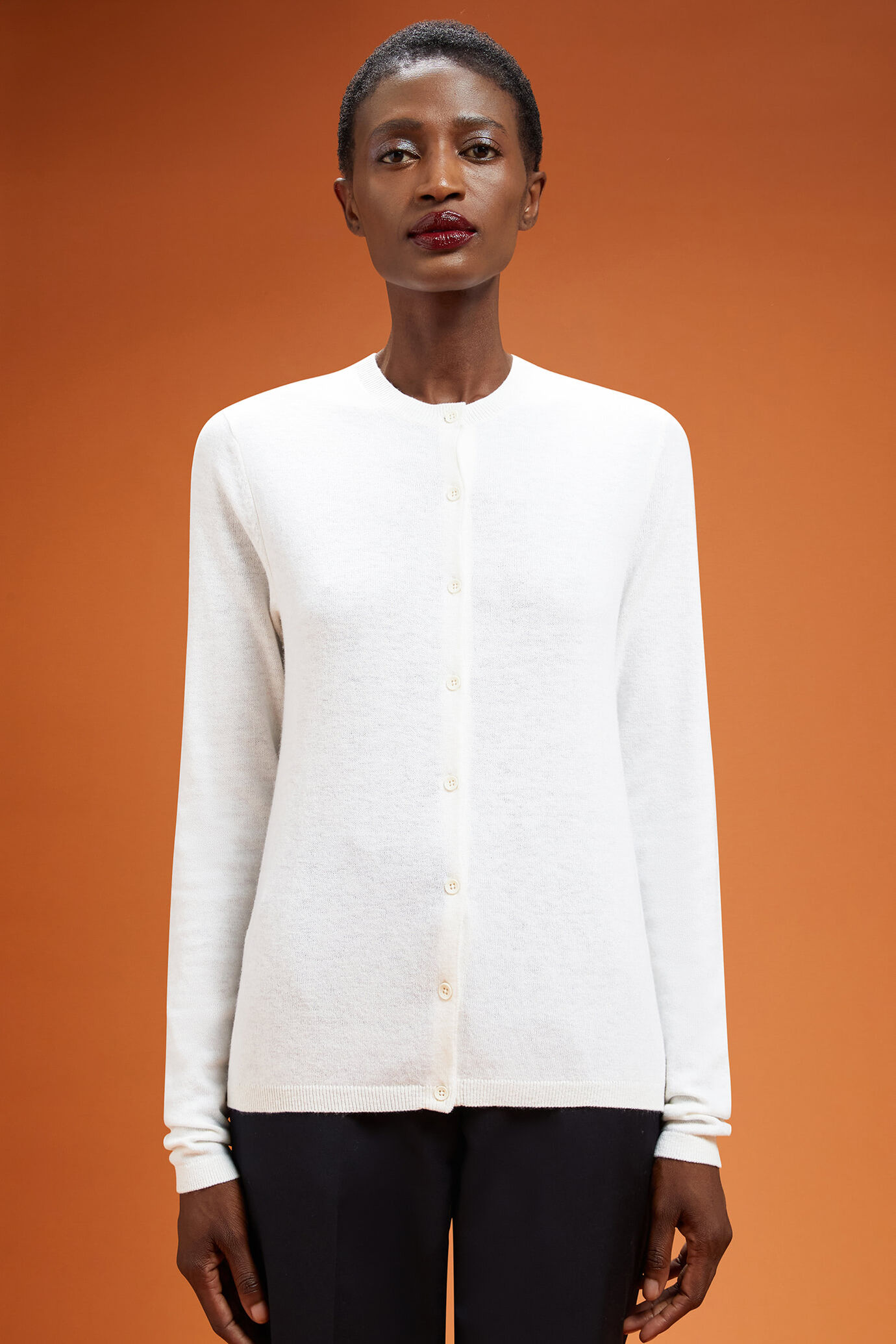 Damen-Strickjacke mit Rundhalsausschnitt aus Wolle und Kaschmir in normaler Passform image number 0