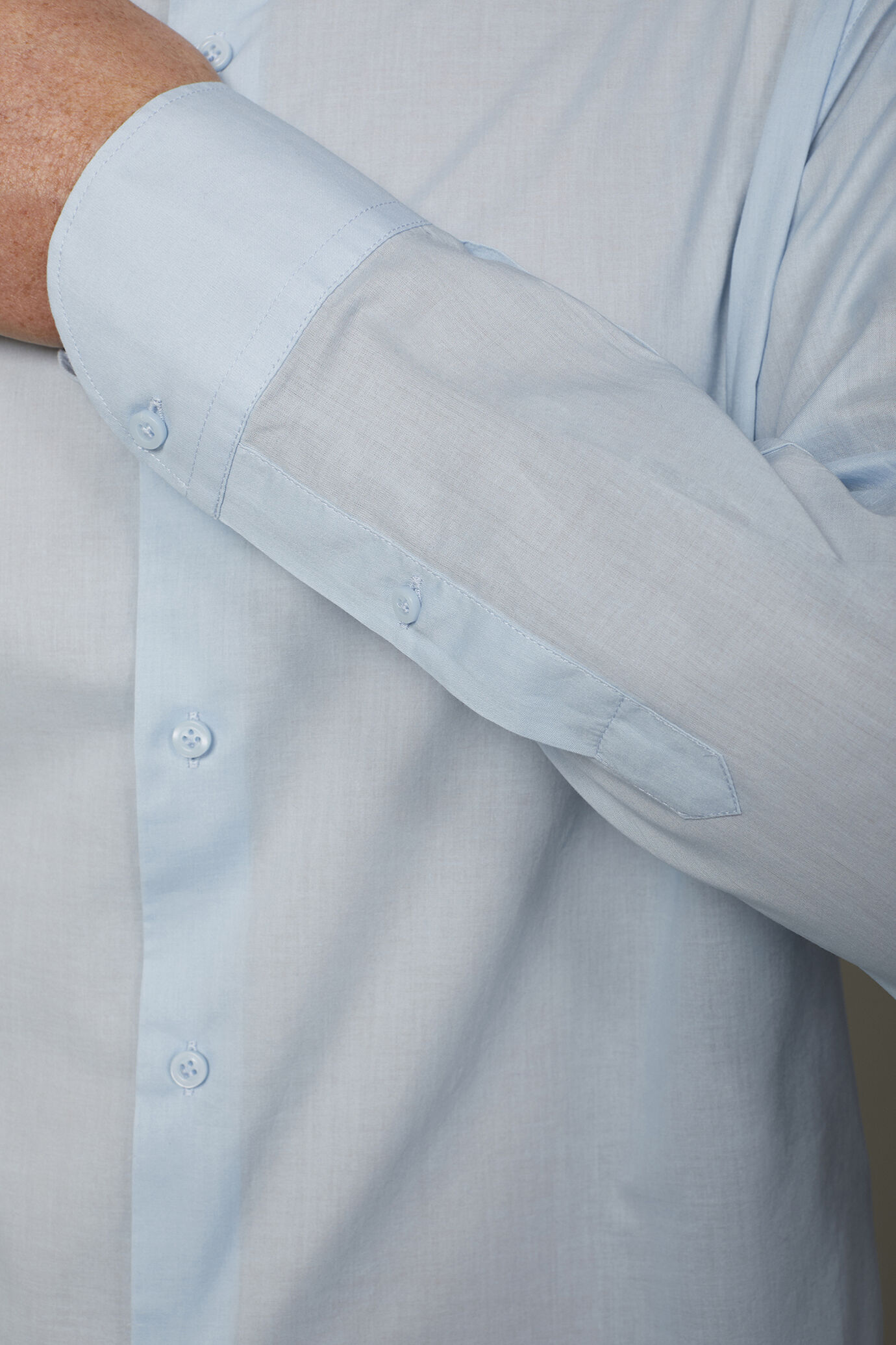 Men&rsquo;s Casual Shirt Classic Collar 100% Cotton Muslin Fabric Solid Color Comfort Fit image number 4