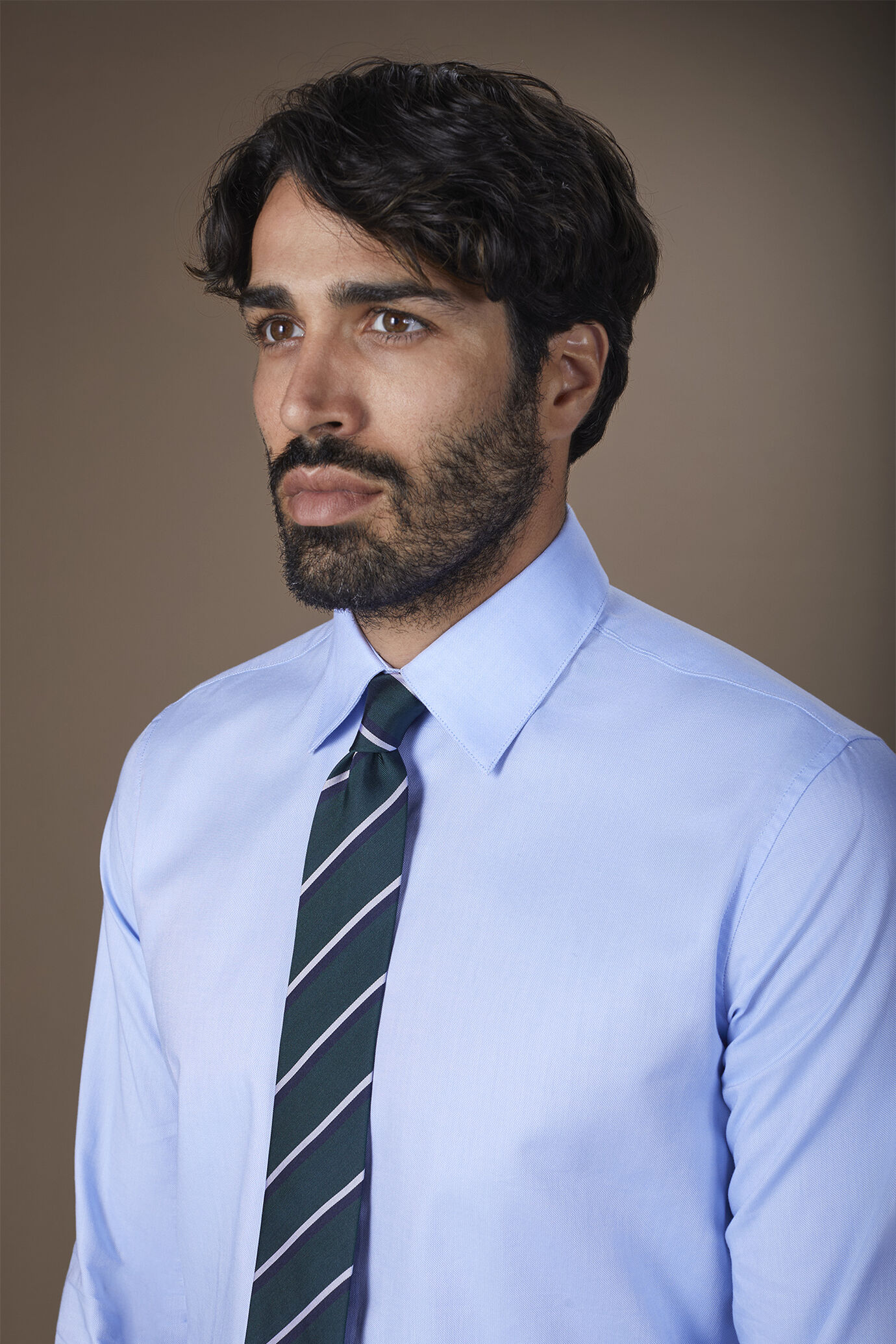 Chemise homme col classique en tissu 100 % coton super léger oxford image number 2