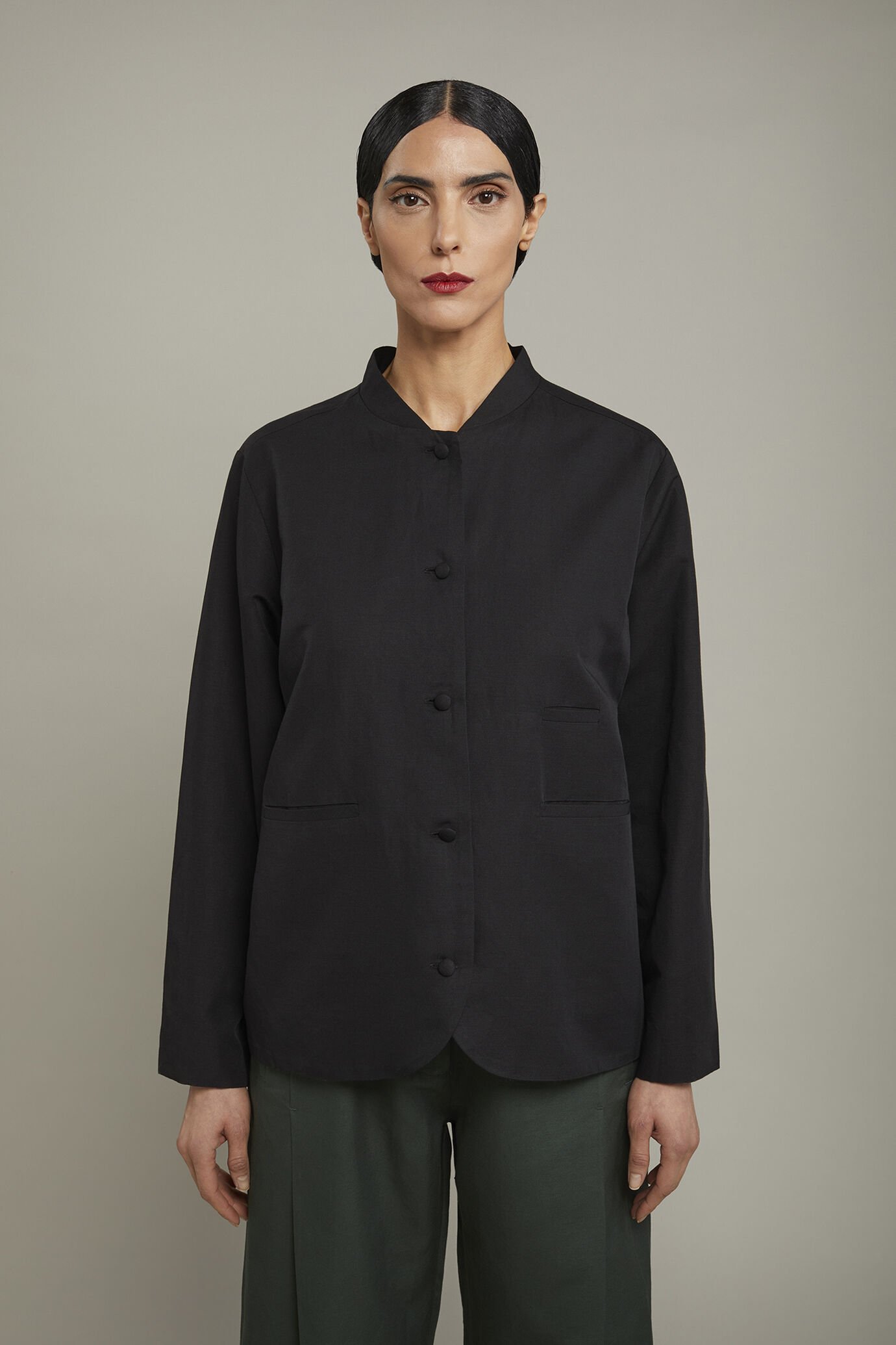 Giacca donna con collo coreano misto lino e cotone regular fit image number 2