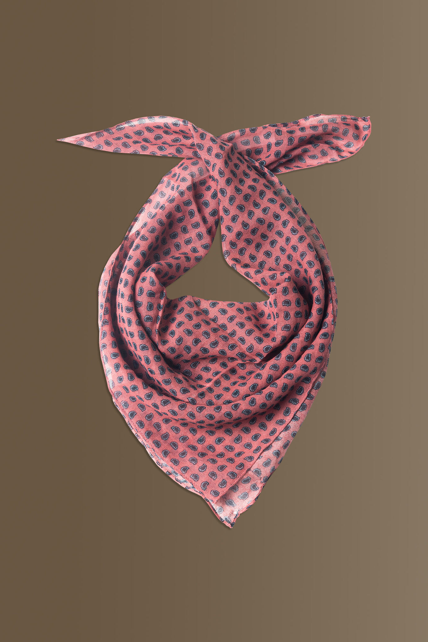 Foulard 70x70 cm disegno fantasia bordeaux tessuto in cotone image number 0
