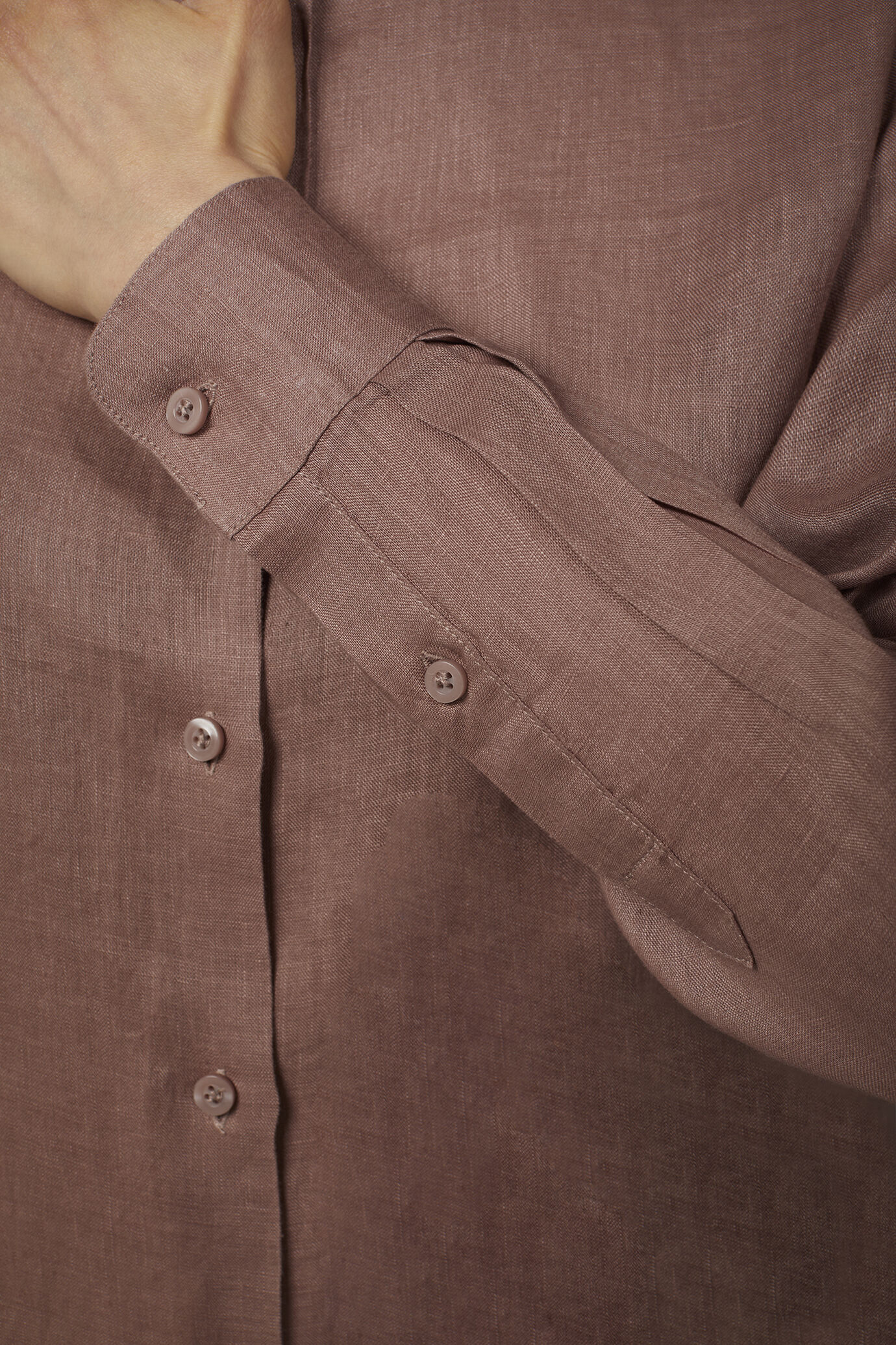 Camicia donna con collo classico 100% lino image number 4
