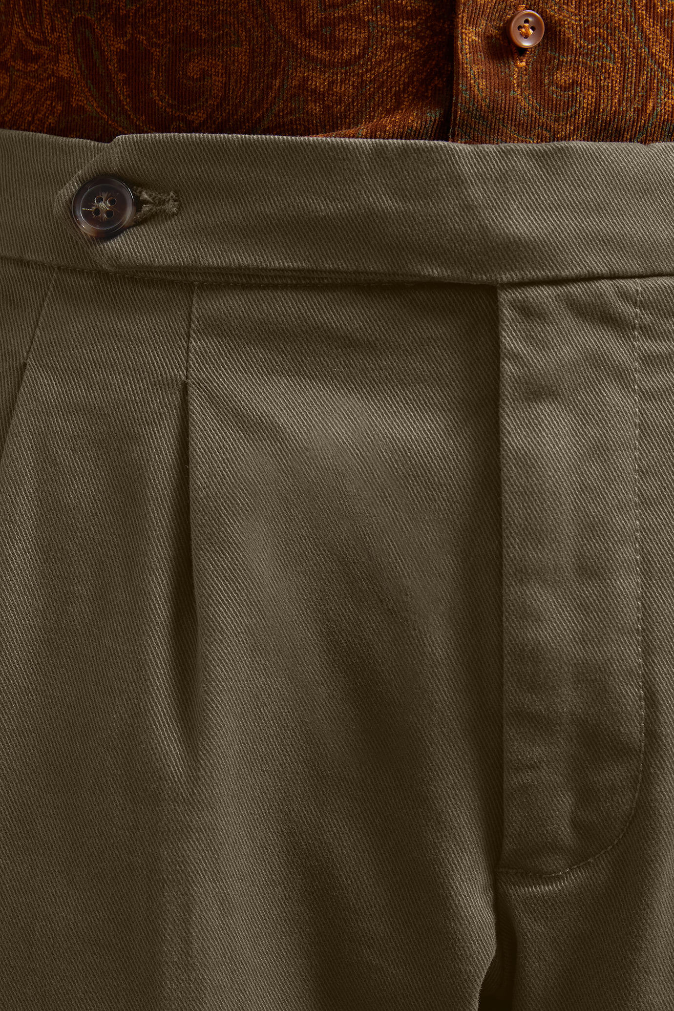 Pantalone uomo doppia pinces tessuto in tela diagonale regular fit image number 3