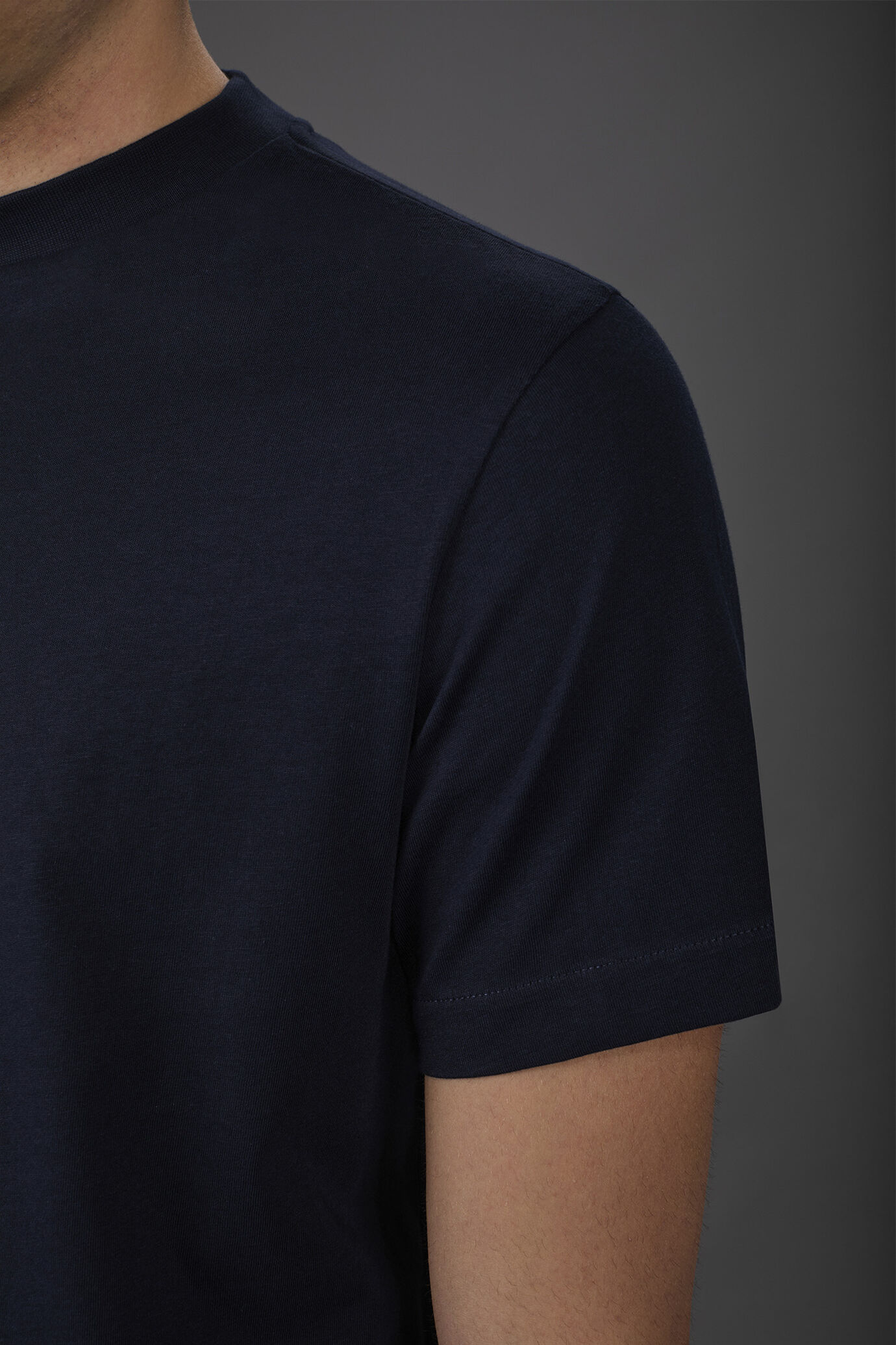 Men's short-sleeved T-shirt in 100% cotton jersey image number 3