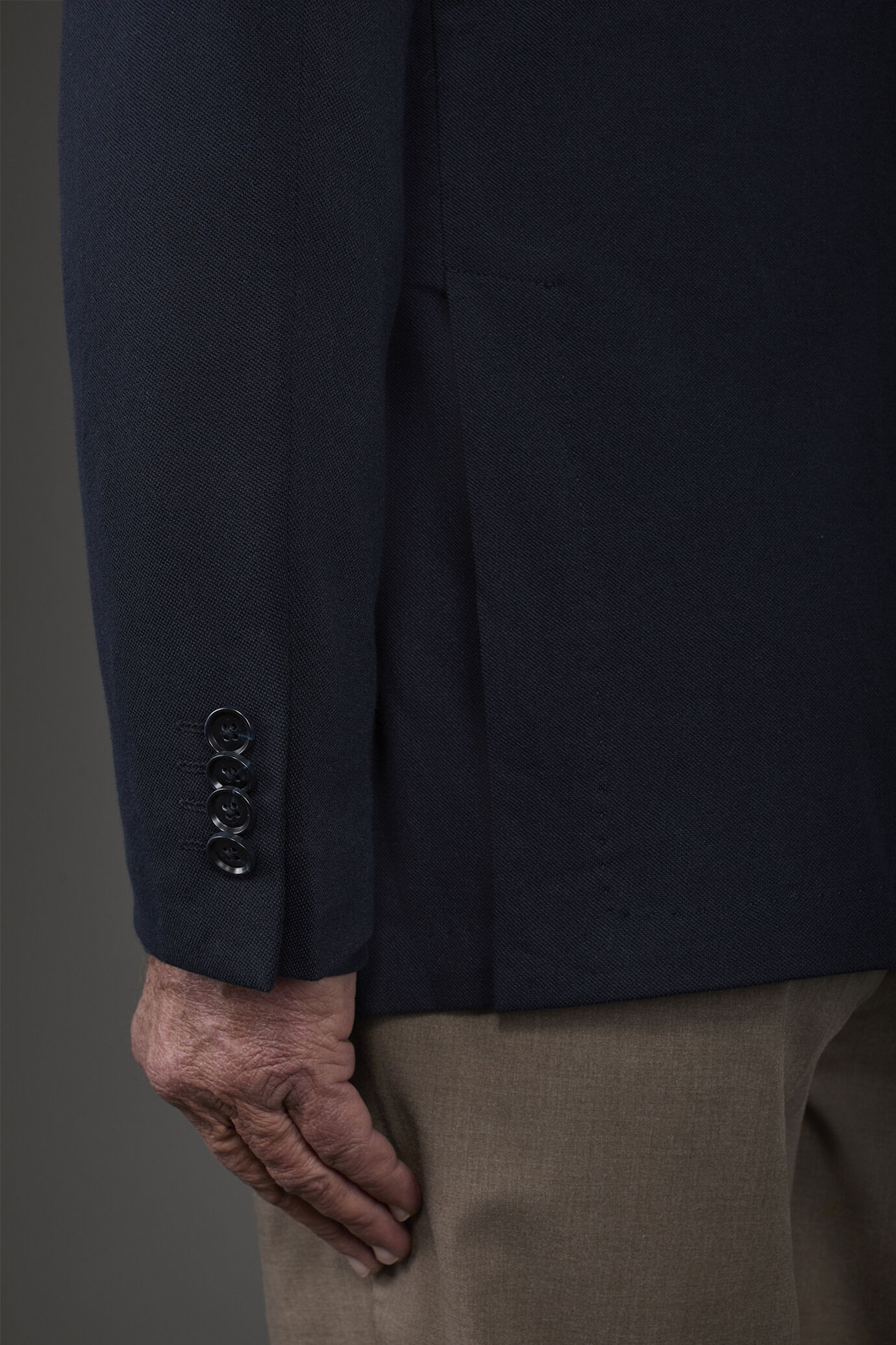 Men's unlined single-breasted jacket with classic lapels and patch pockets, jersey fabric image number 3