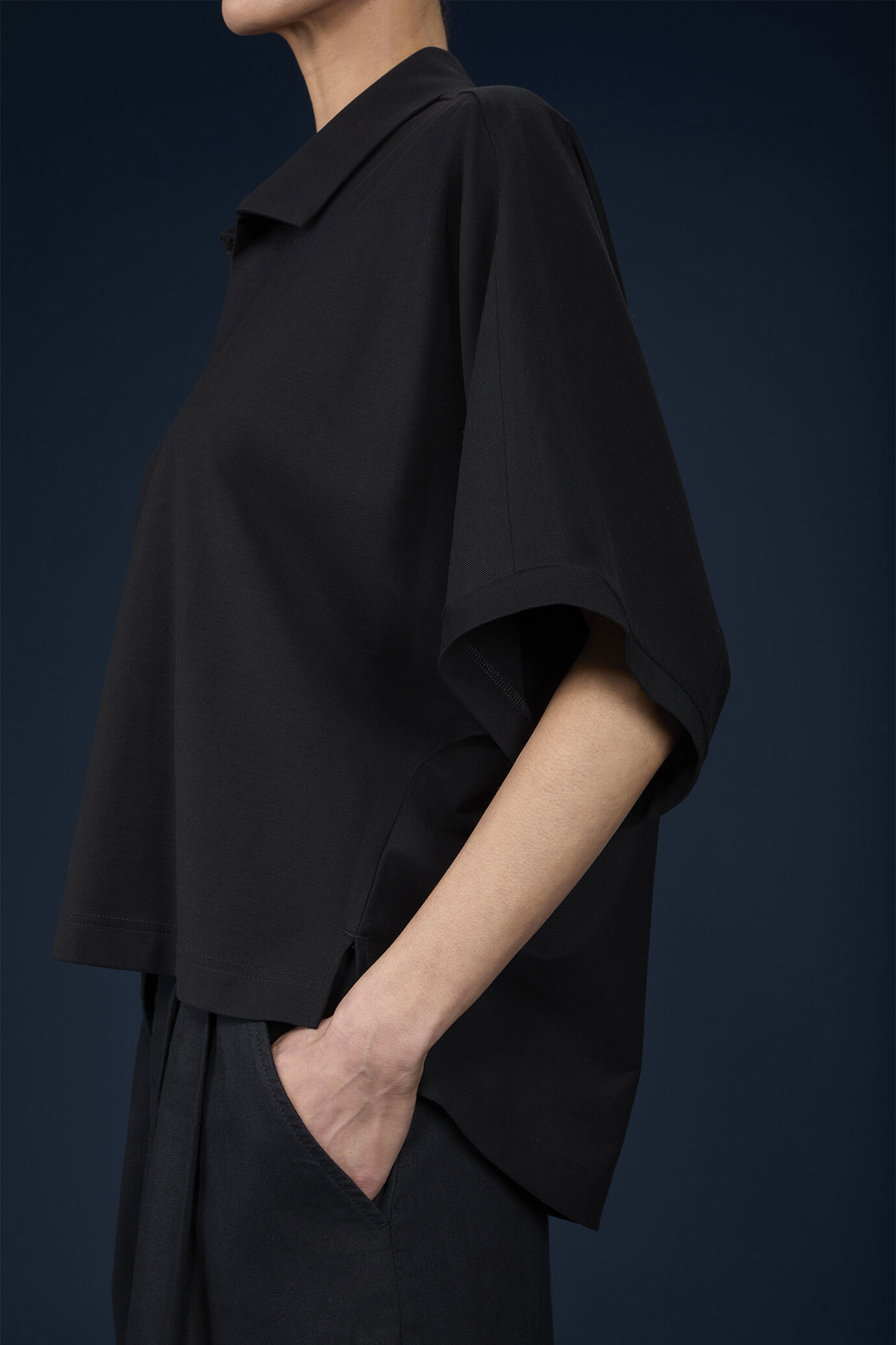 Polo oversize pour femme en piqu&eacute; image number 3