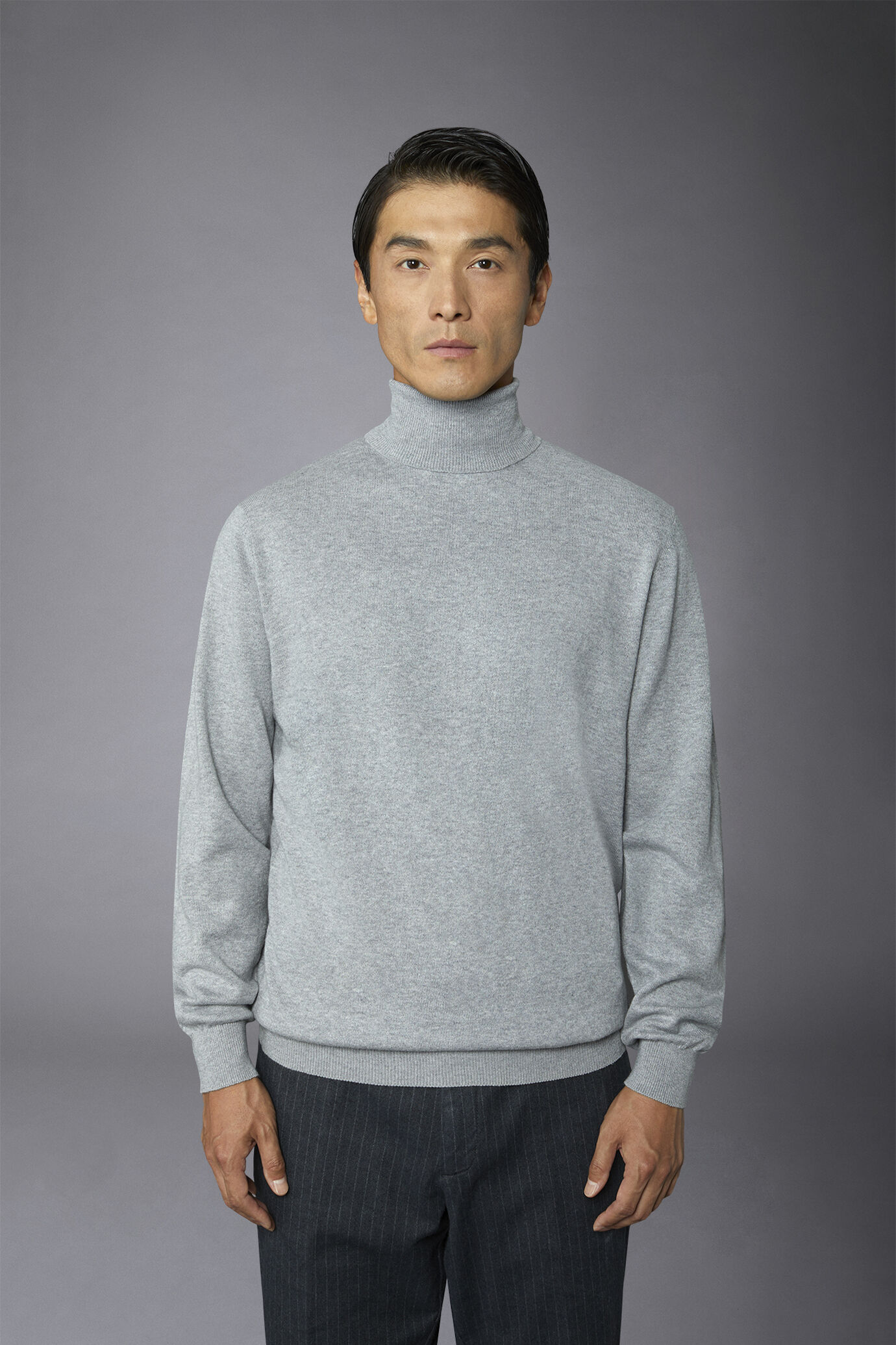 Men's wool and cotton turtleneck sweater image number 3
