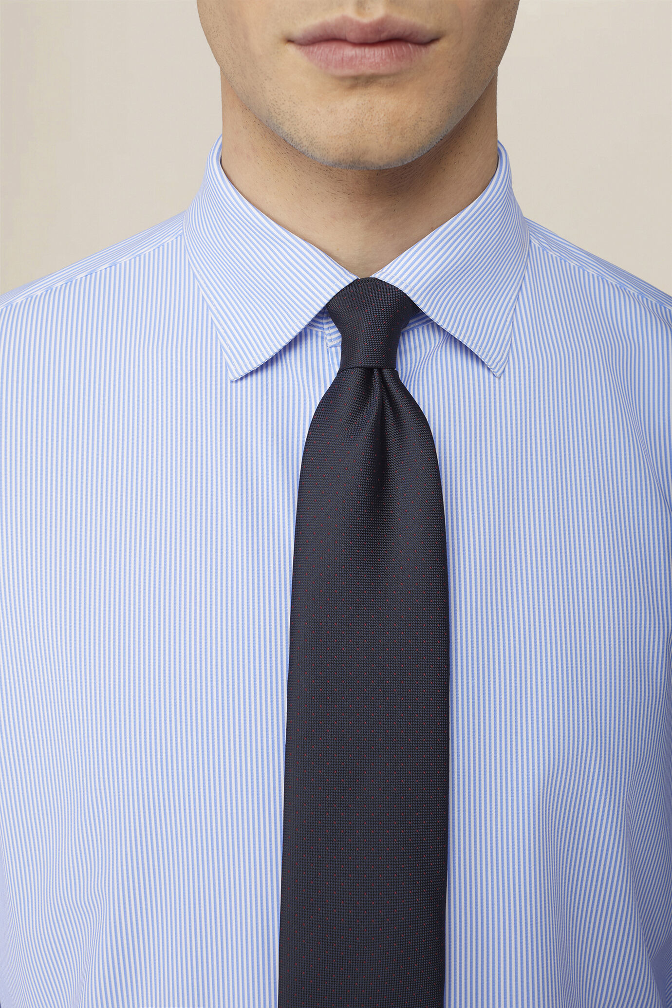 Camicia uomo classica elasticizzata con stampa a righe image number 2