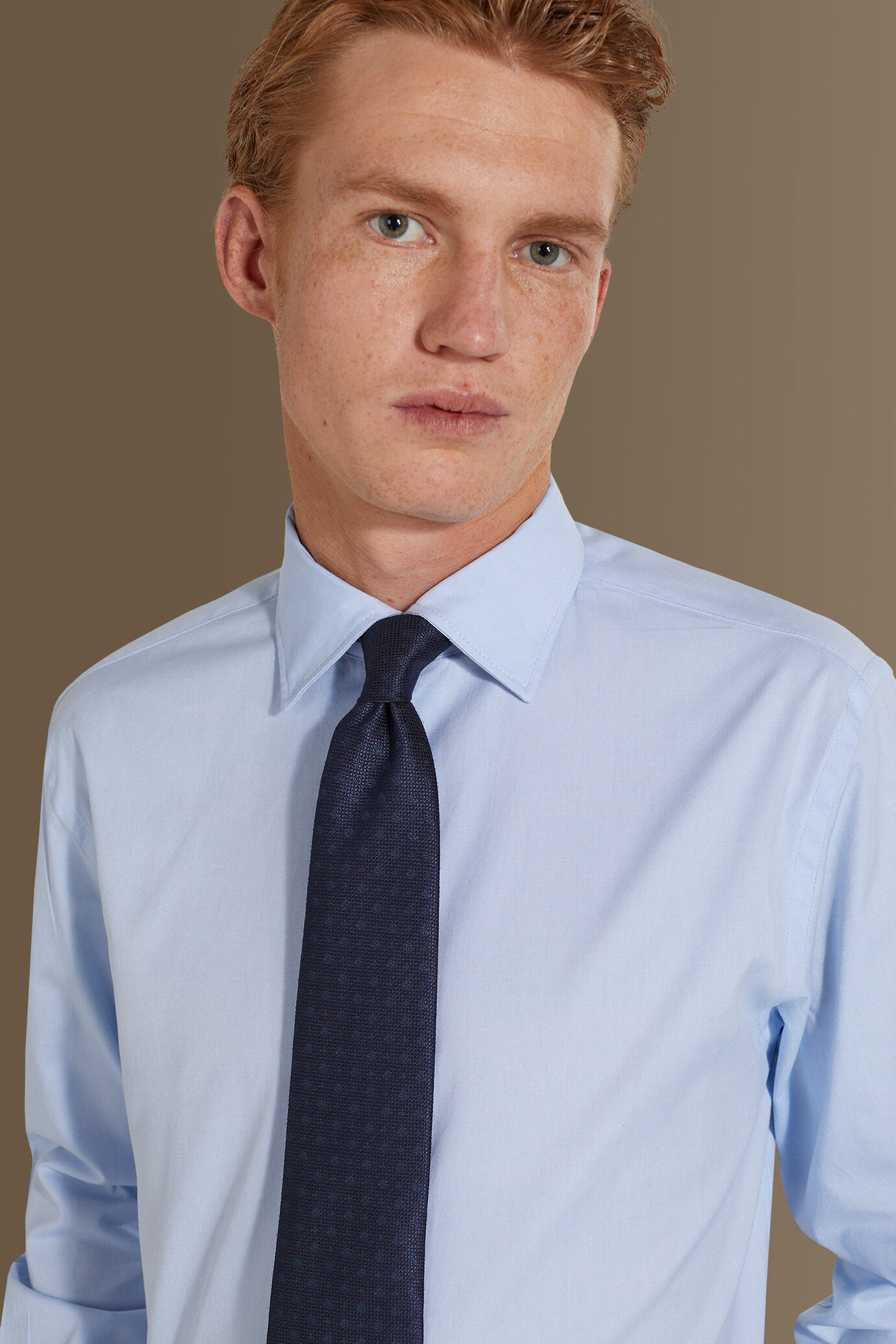 Camicia classica lavata uomo collo francese pin point image number 1