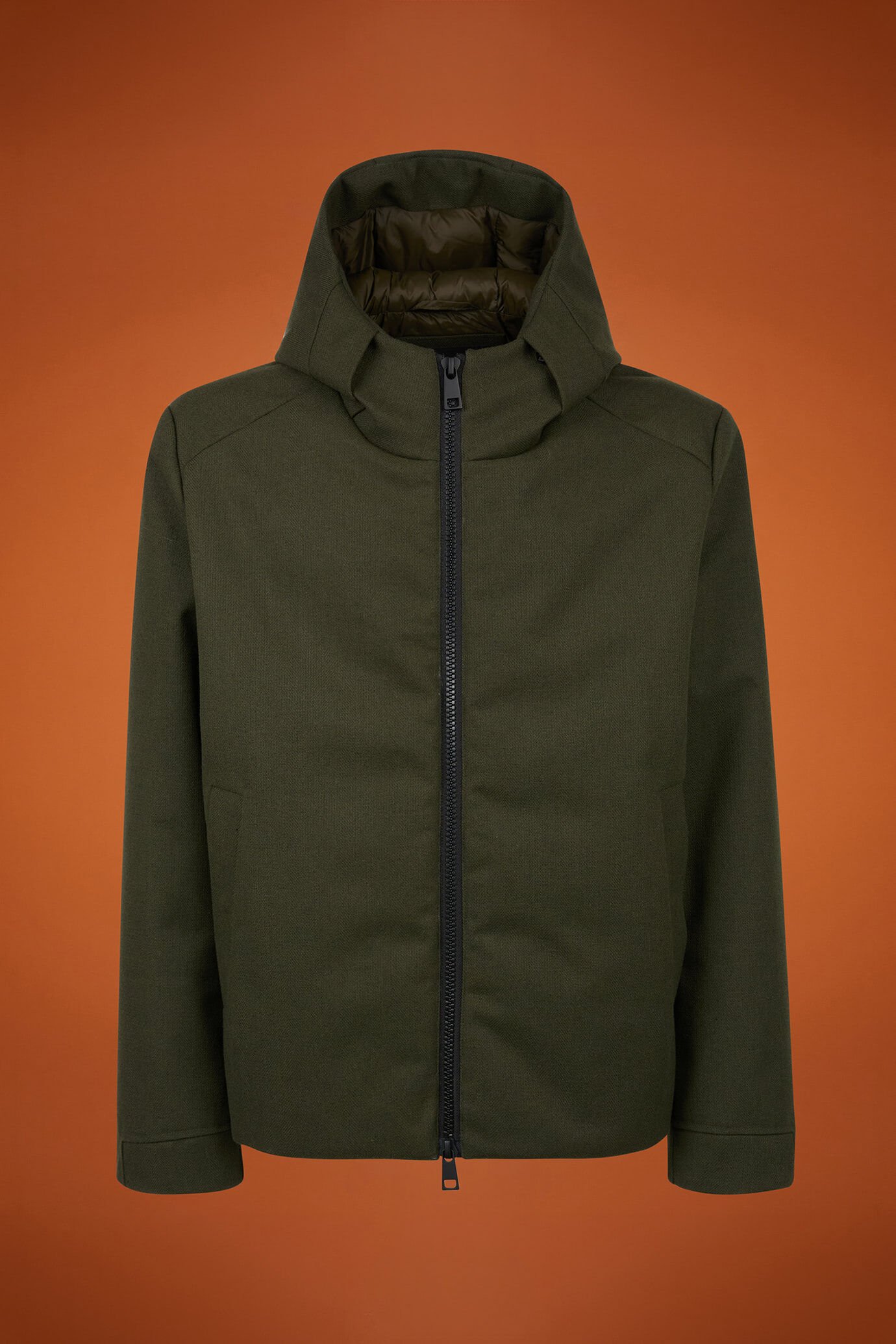 Gefütterte Herrenjacke aus technischem Gewebe mit verstellbarer Kapuze in Übergröße image number 4