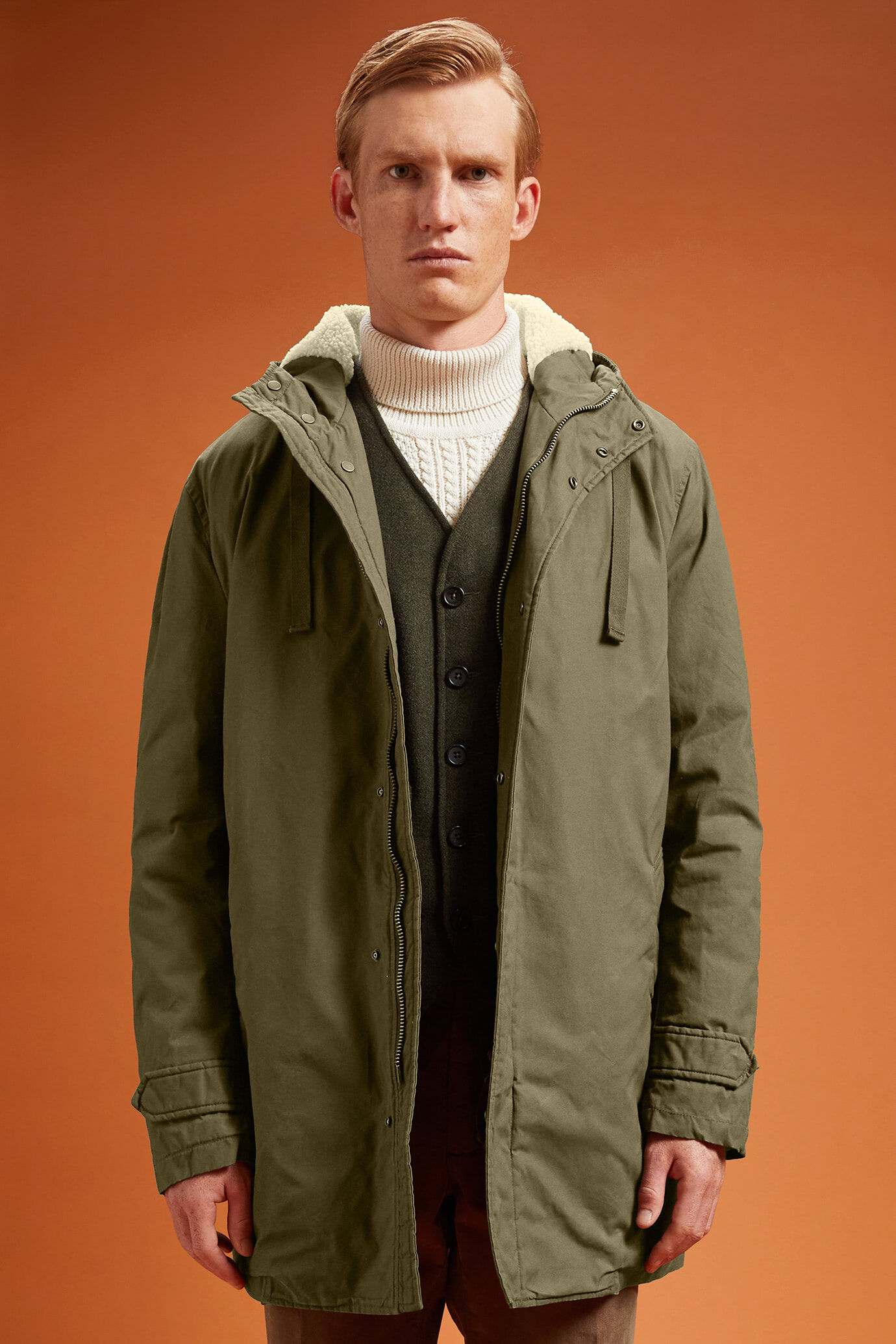 Parka uomo con cappuccio in tessuto cerato con pelliccia shearling comfort fit image number 0