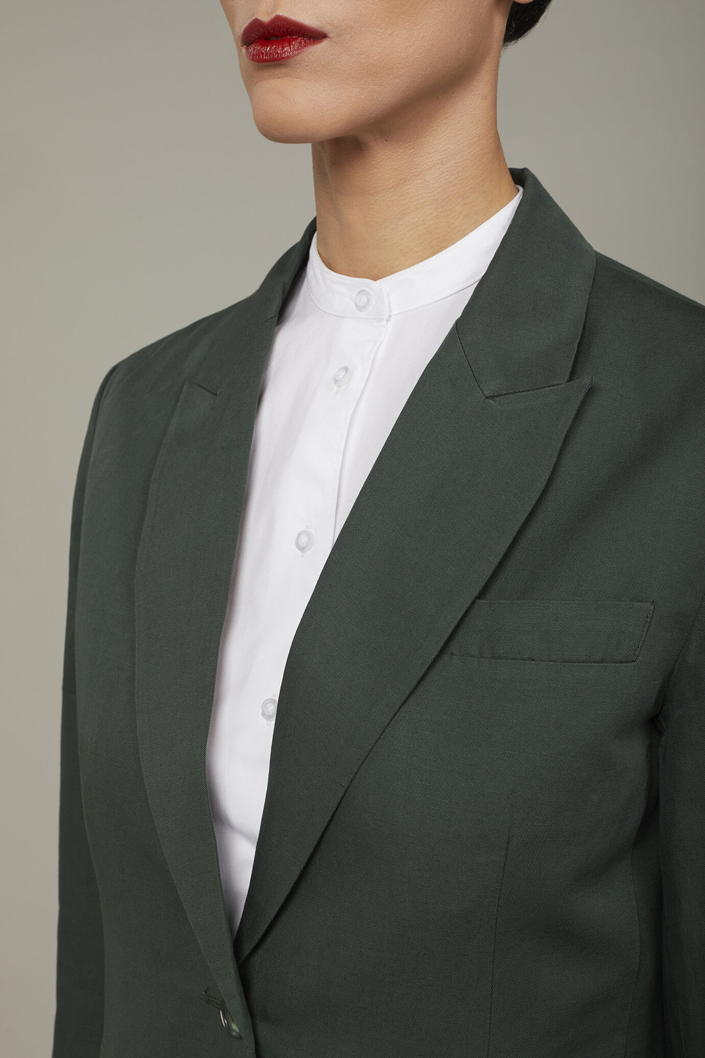Women’s single-breasted blazer linen and cotton blend regular fit image number 3