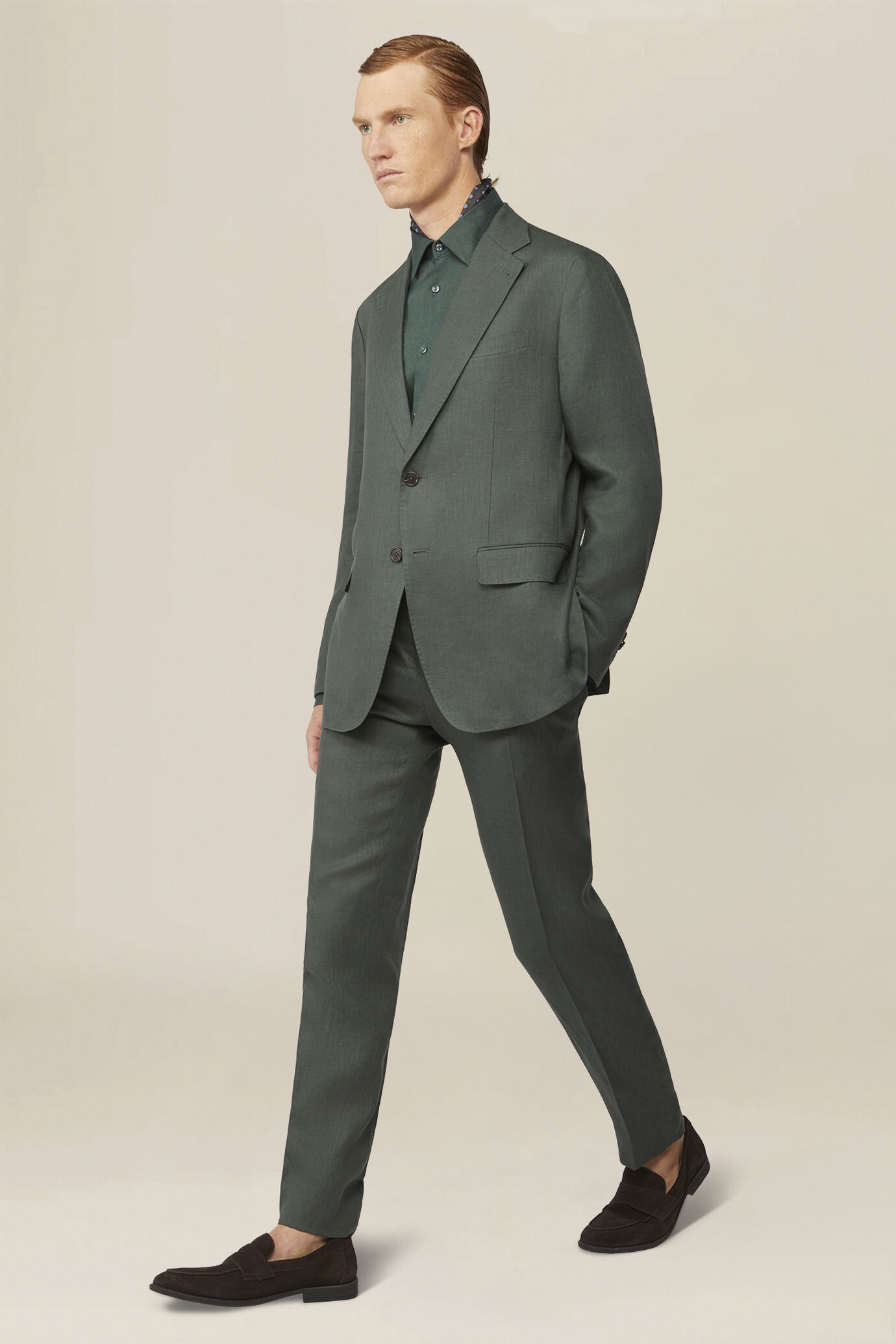 Single-breasted men's suit with flat front trousers, in 100% linen with a washed effect image number 0