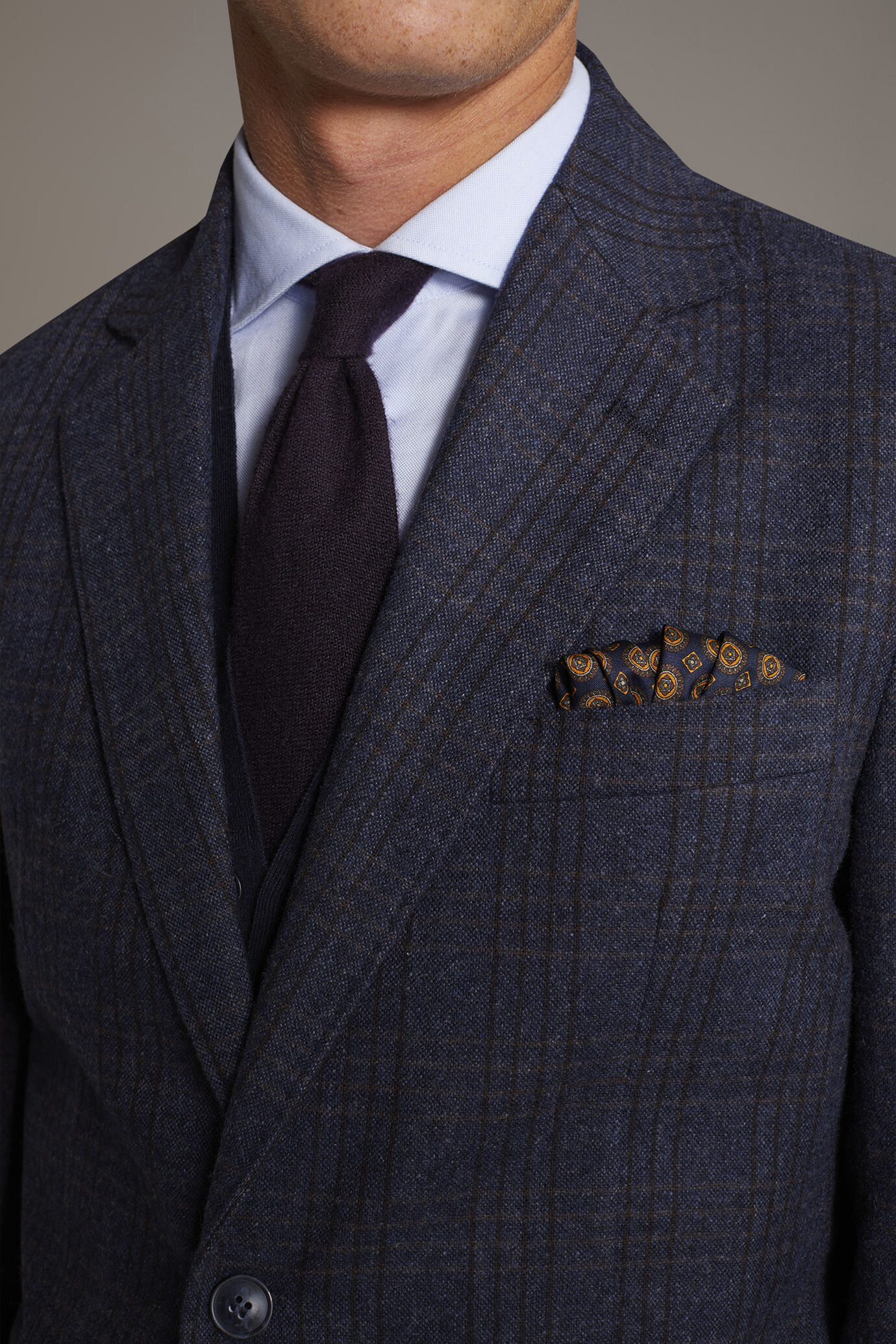 Single-breasted jacket with flap pockets in wool blend made in Italy image number 3