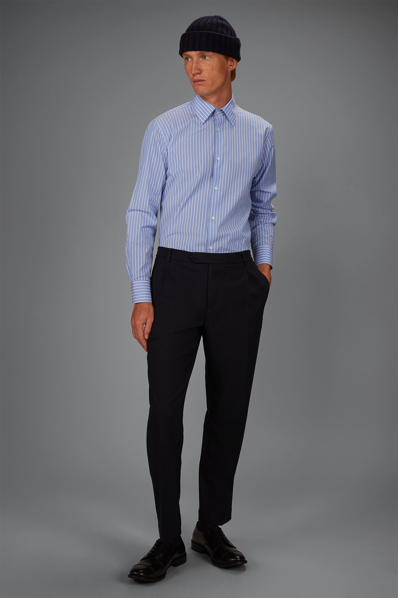 Men&rsquo;s regular-fit shirt in 100% yarn-dyed cotton with wide stripes image number 0