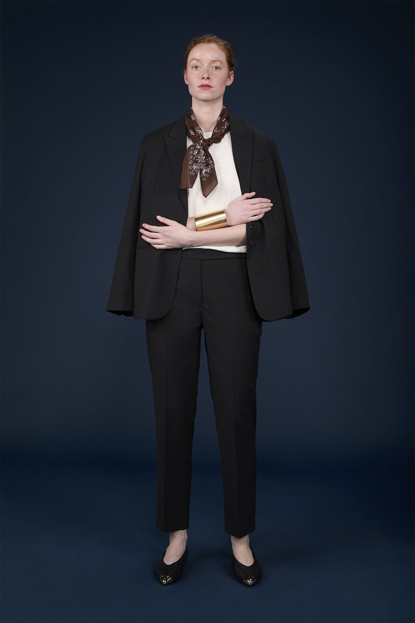 Pantalone donna chino con flap sul cinturino in vita image number 0