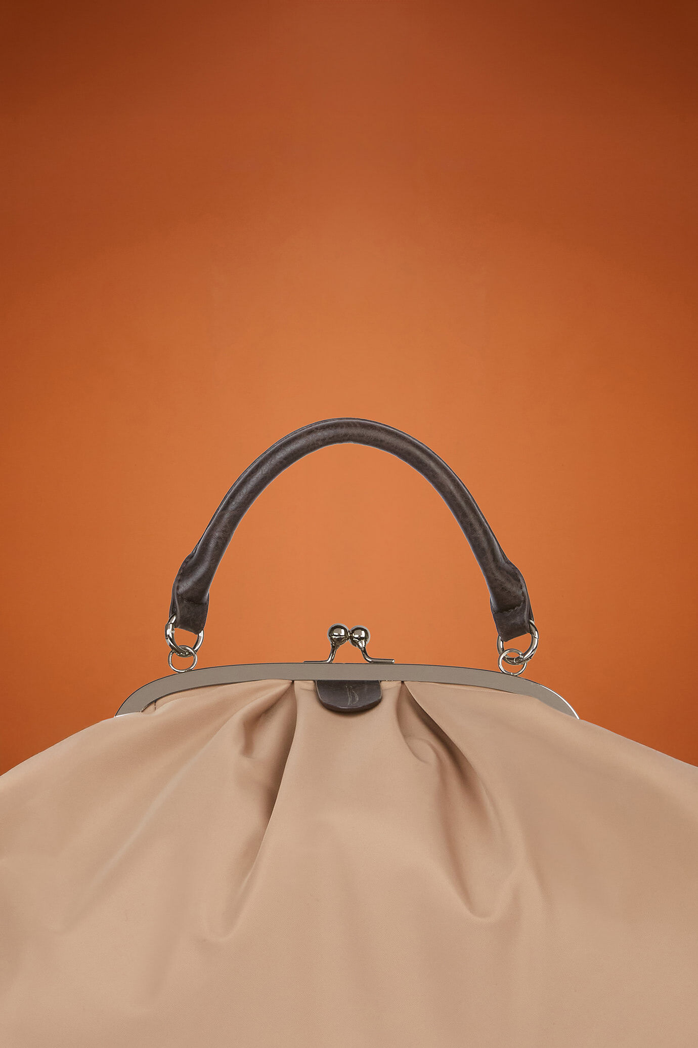 Borsa donna in tessuto tecnico con dettagli in ecopelle image number 3
