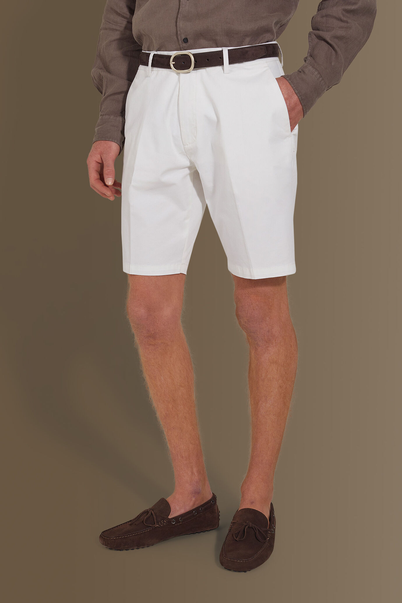 Classic bermuda twill stretch construction image number 1
