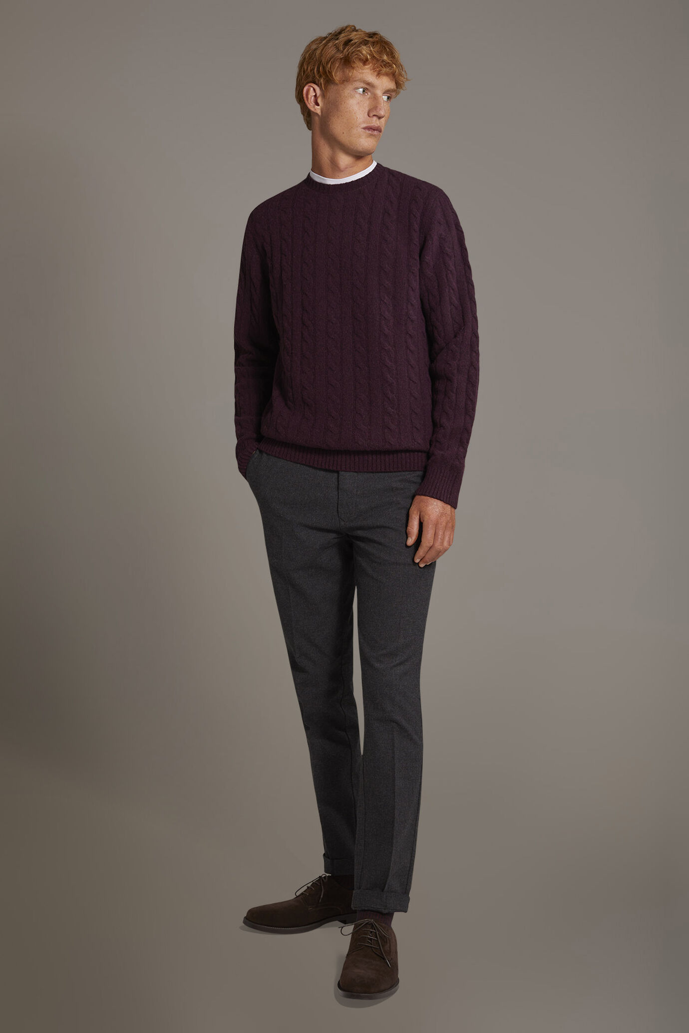 Regular fit chino trousers in herringbone yarn-dyed melange fabric image number 1