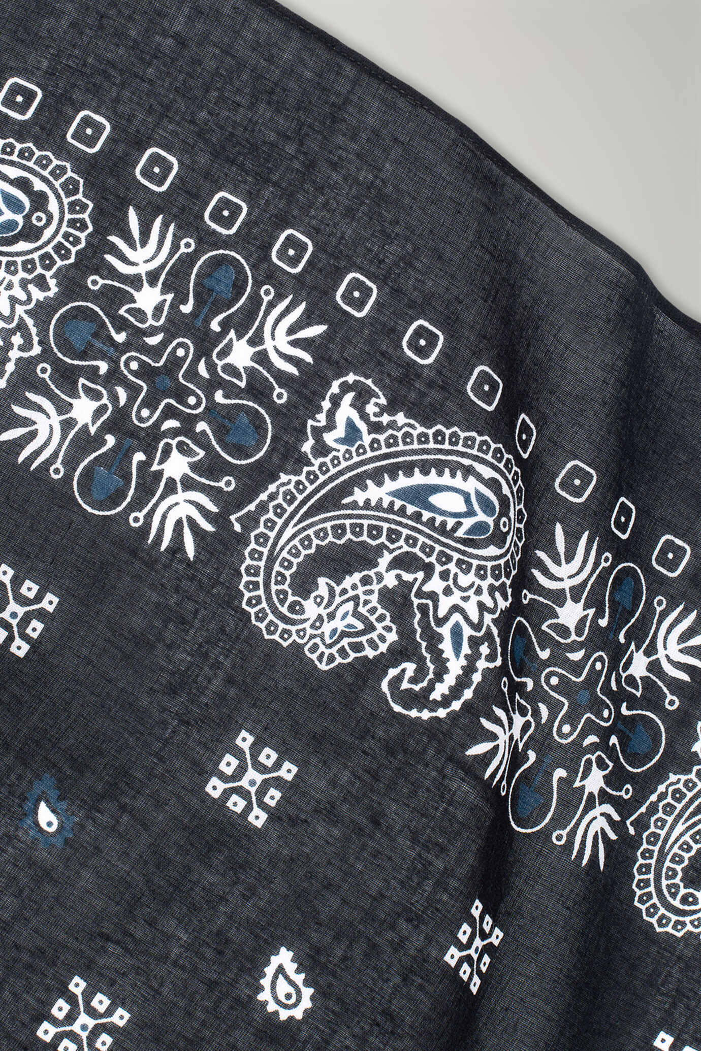 Men's pure cotton patterned scarf image number 1