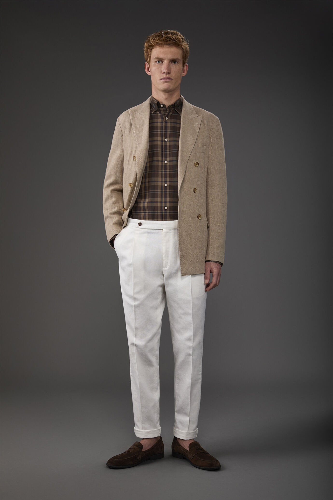 Pantalone uomo con doppia pinces e fibbie laterali misto cotone e lino image number 0