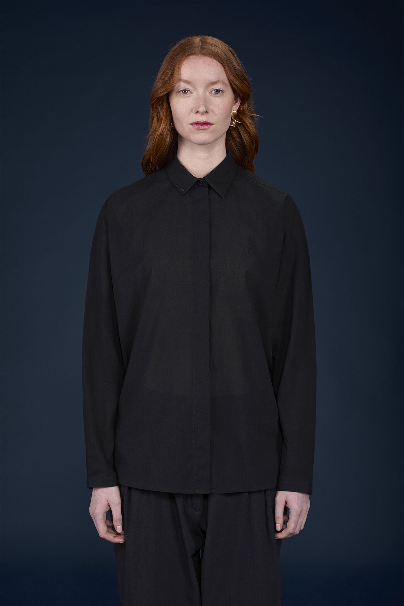 Women's boxy shirt French collar pure cotton with creased effect image number 0