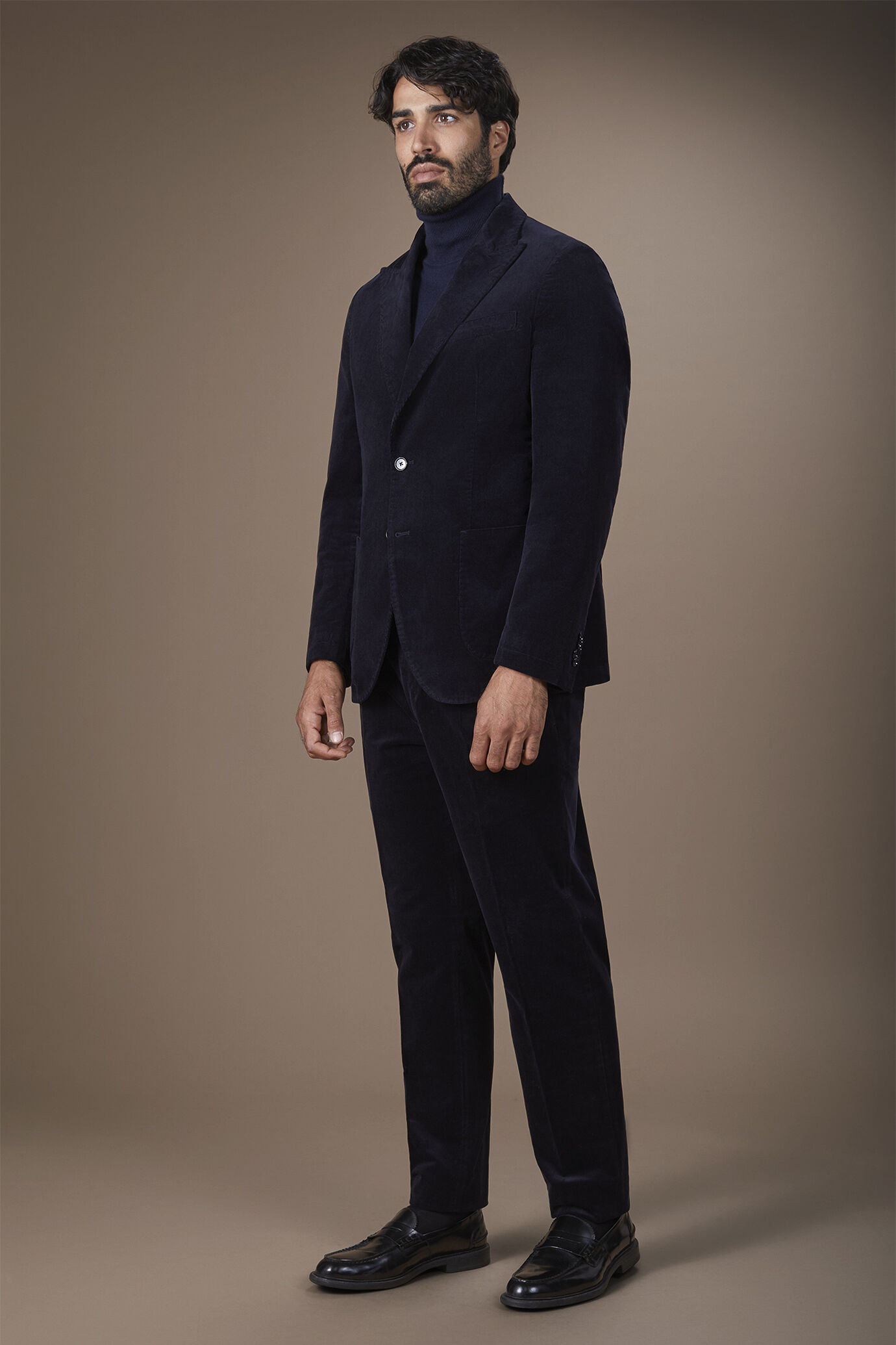 Pantalone uomo in velluto a coste di cotone regular fit image number 0
