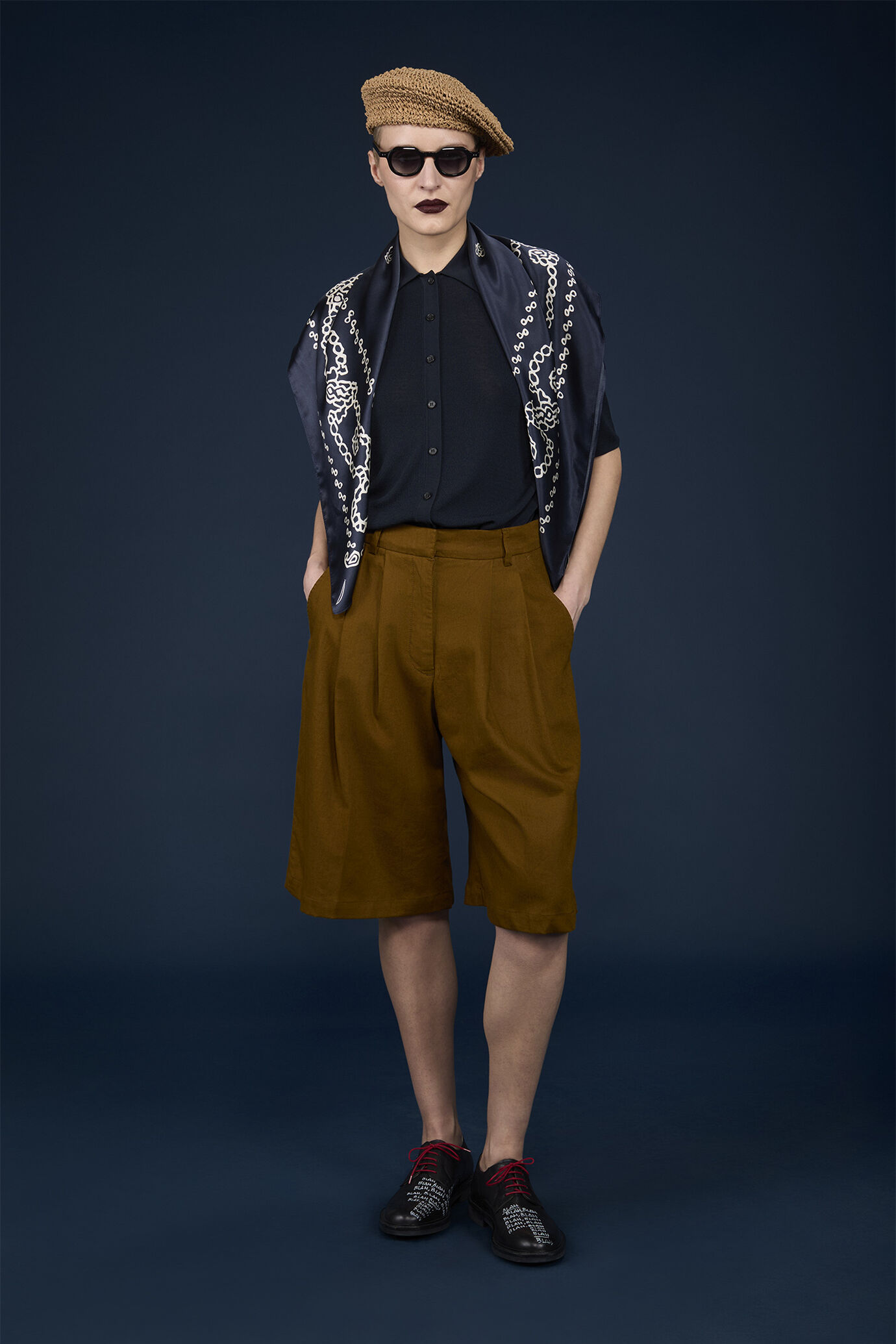 Long Bermuda skirt with pleats image number 0