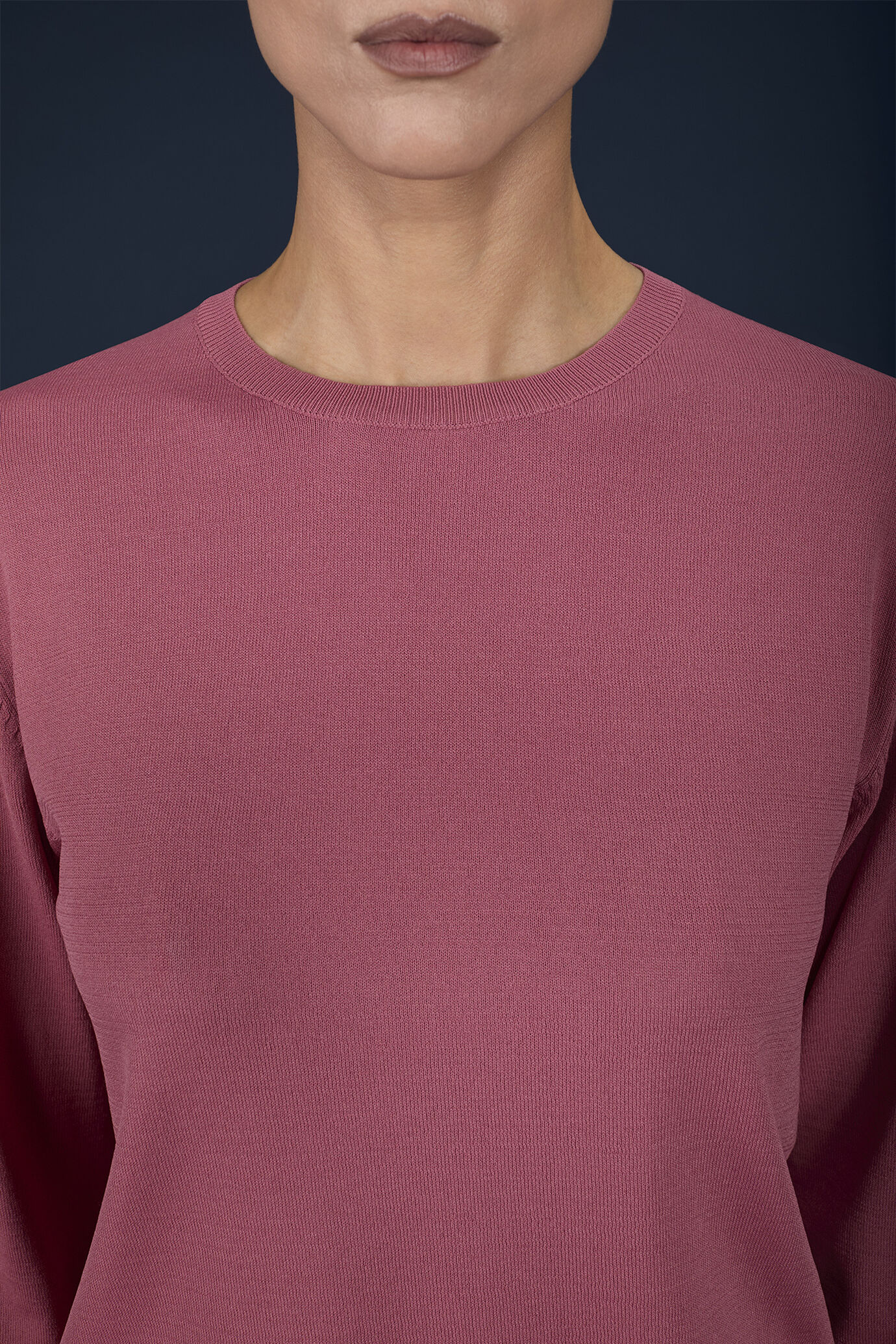 Langärmeliger Damen-Pullover mit Rundhalsausschnitt image number 2
