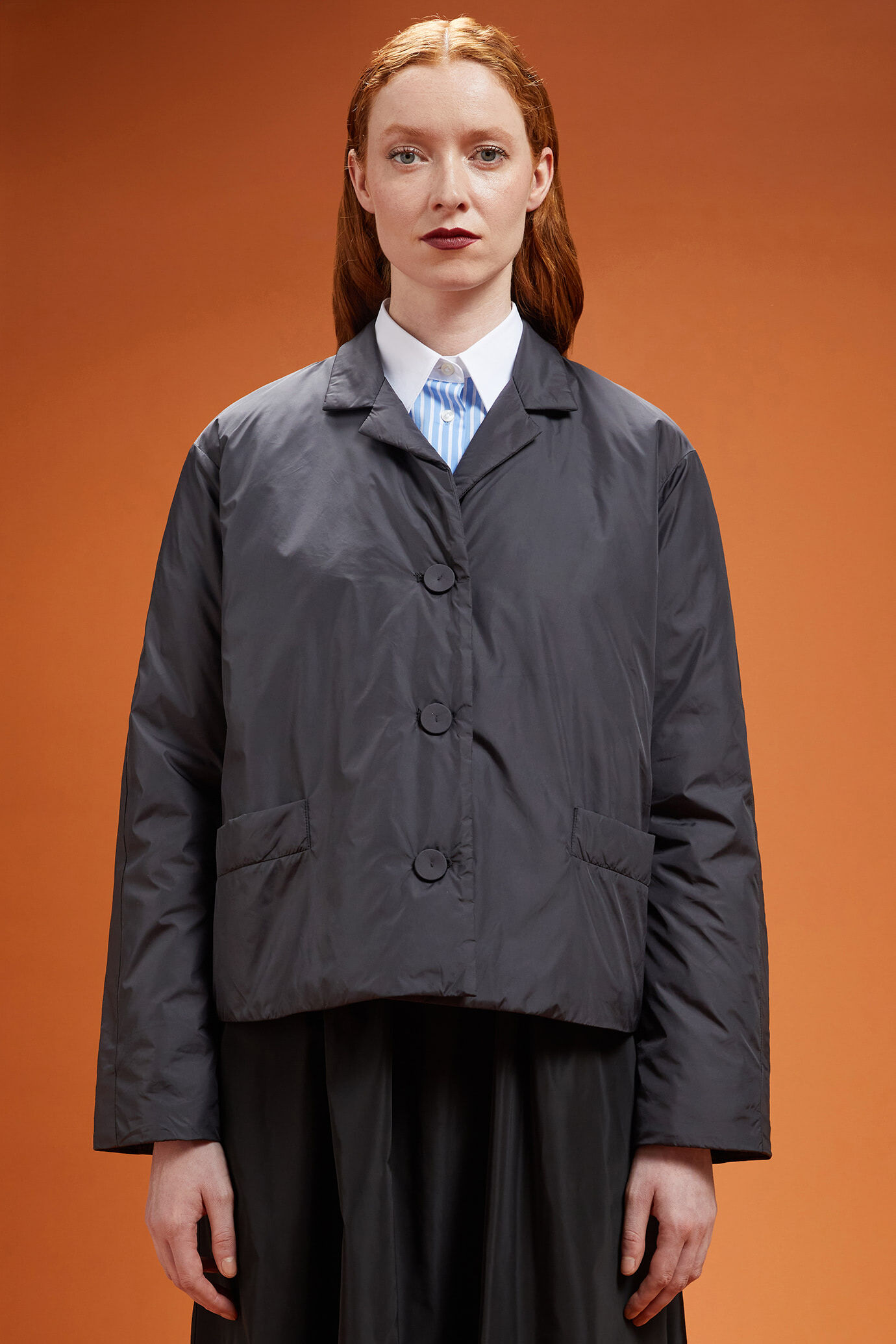 Blouson femme, court, à simple boutonnage, matelassé, coupe confort image number 0