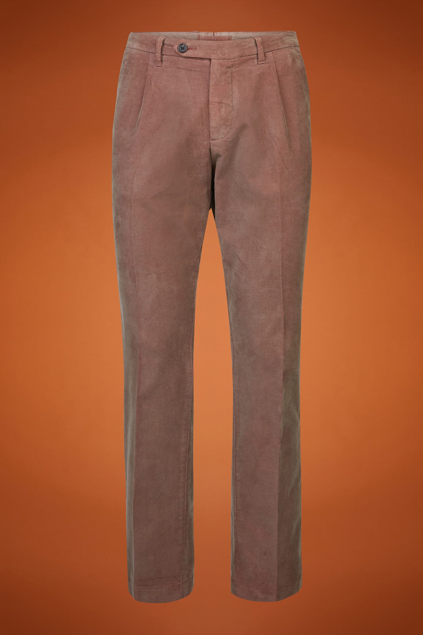 Men's regular fit classic pleated trousers in garment-dyed twotone 21-wale corduroy image number 4