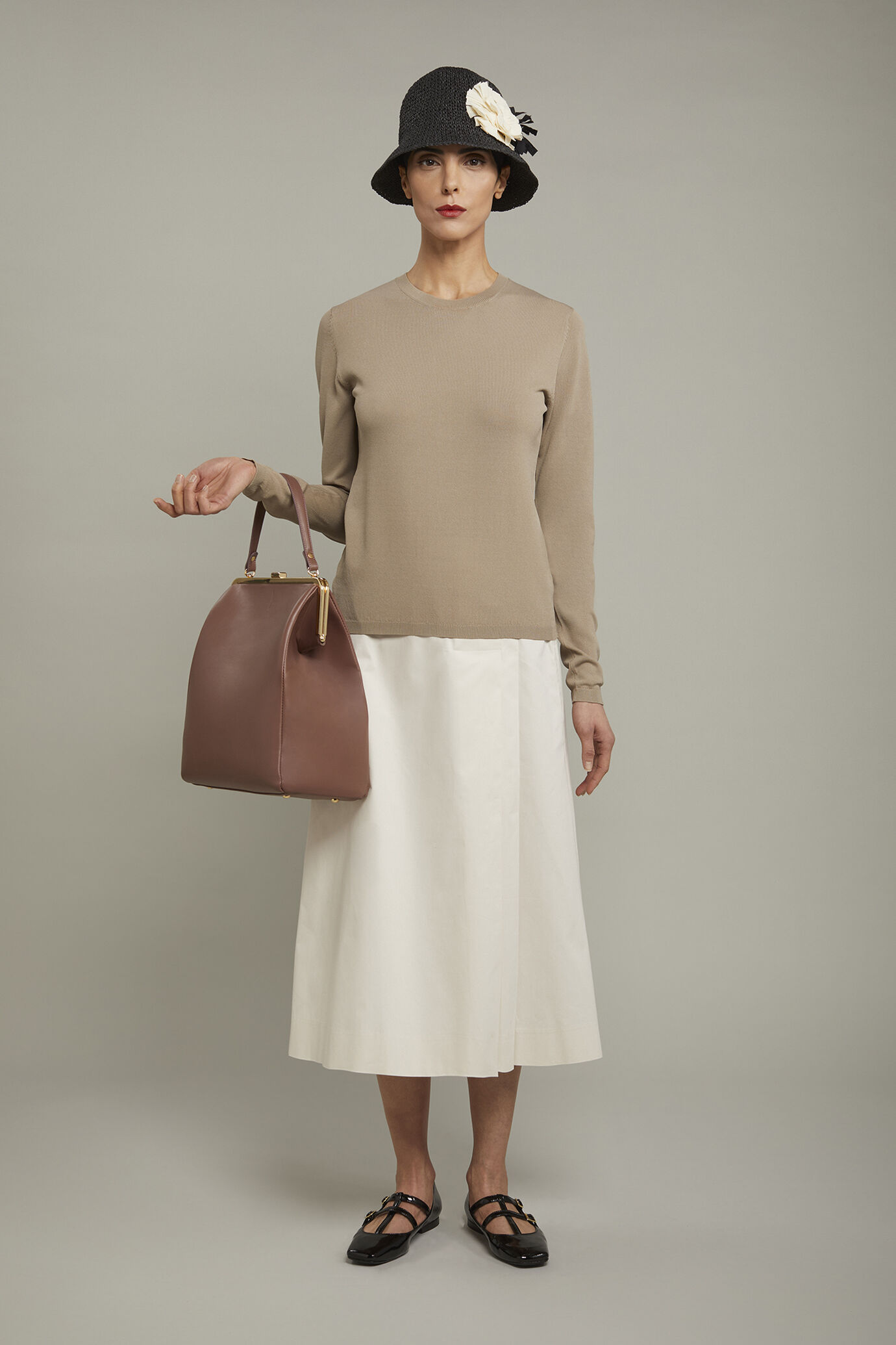 Women&rsquo;s round neck sweater regular fit image number 0