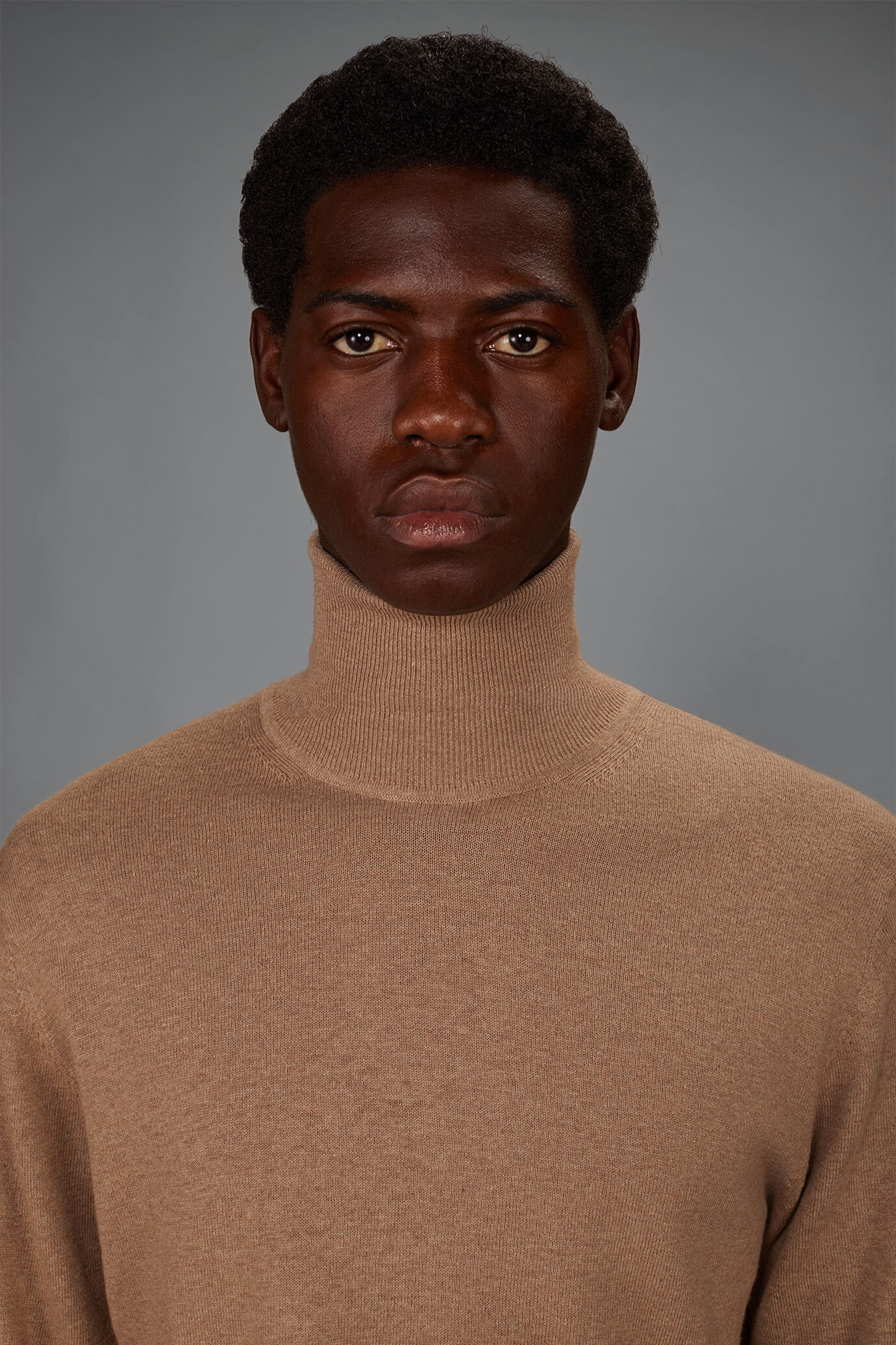 Men's regular fit high neck jumper in wool and cotton image number 2