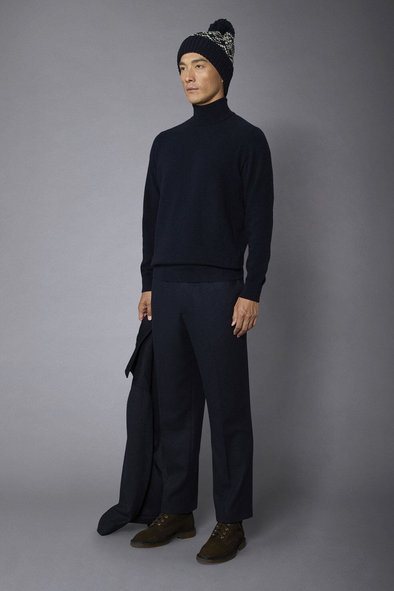 Men's turtleneck lambswool blend regular fit sweater image number 1