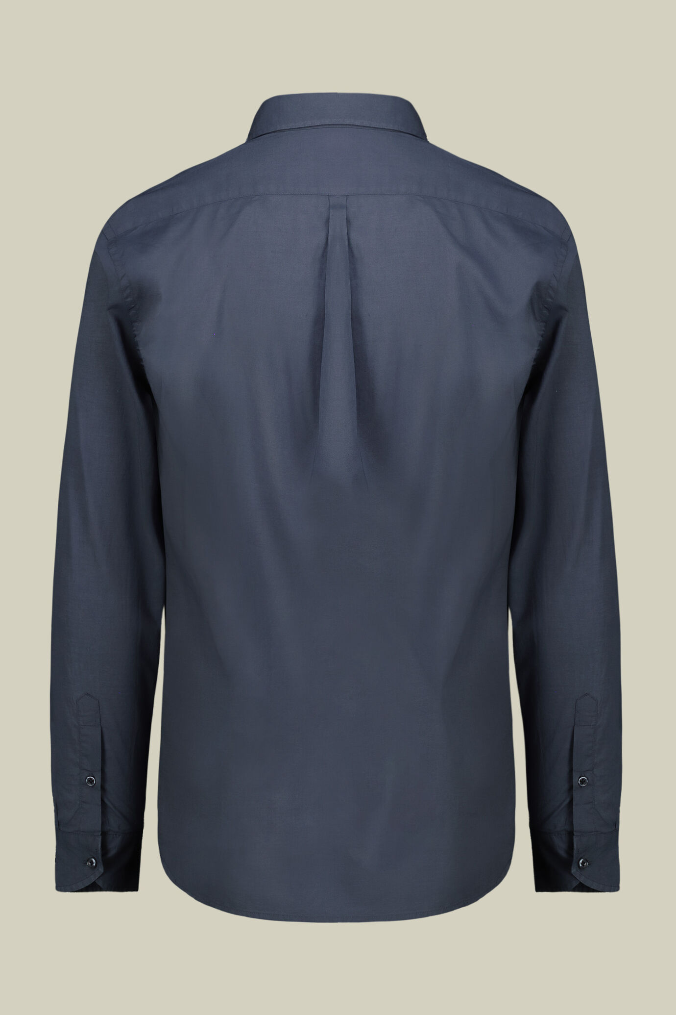 Men's casual shirt with a concealed button down collar in washed muslin fabric 100% cotton image number 5