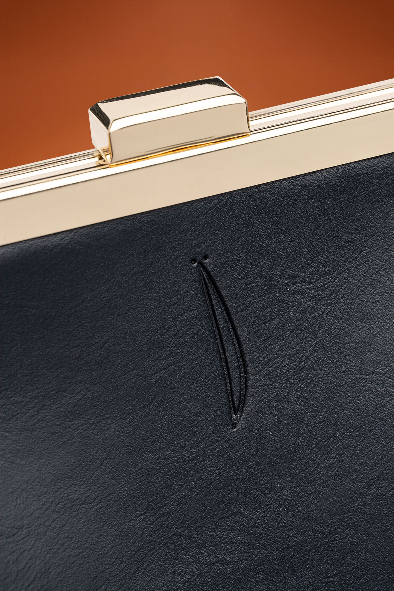 Women's large bag in polyurethane image number 2