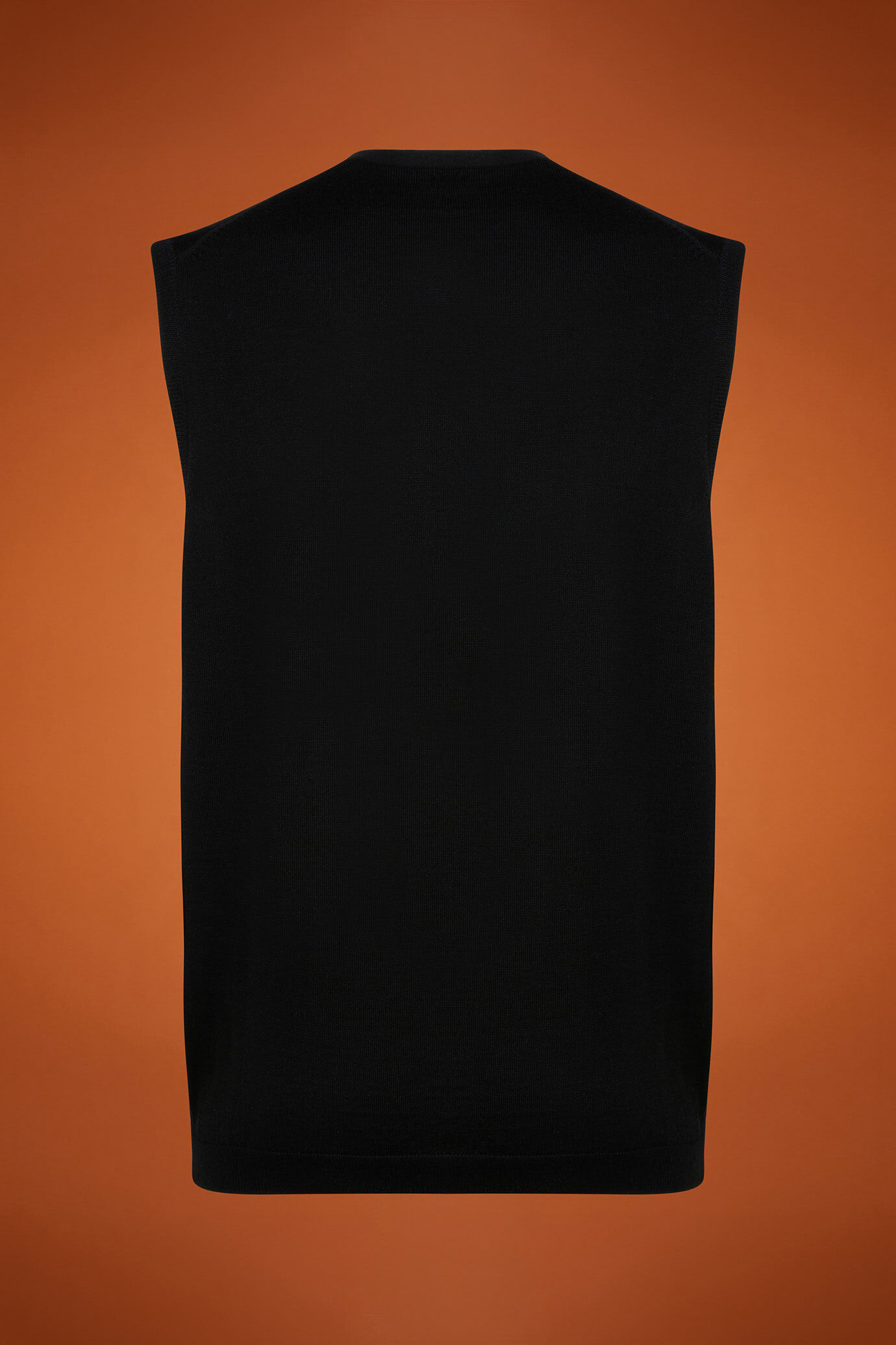 Men's regular fit V-neck tank top in 100% extra fine merino wool image number 6