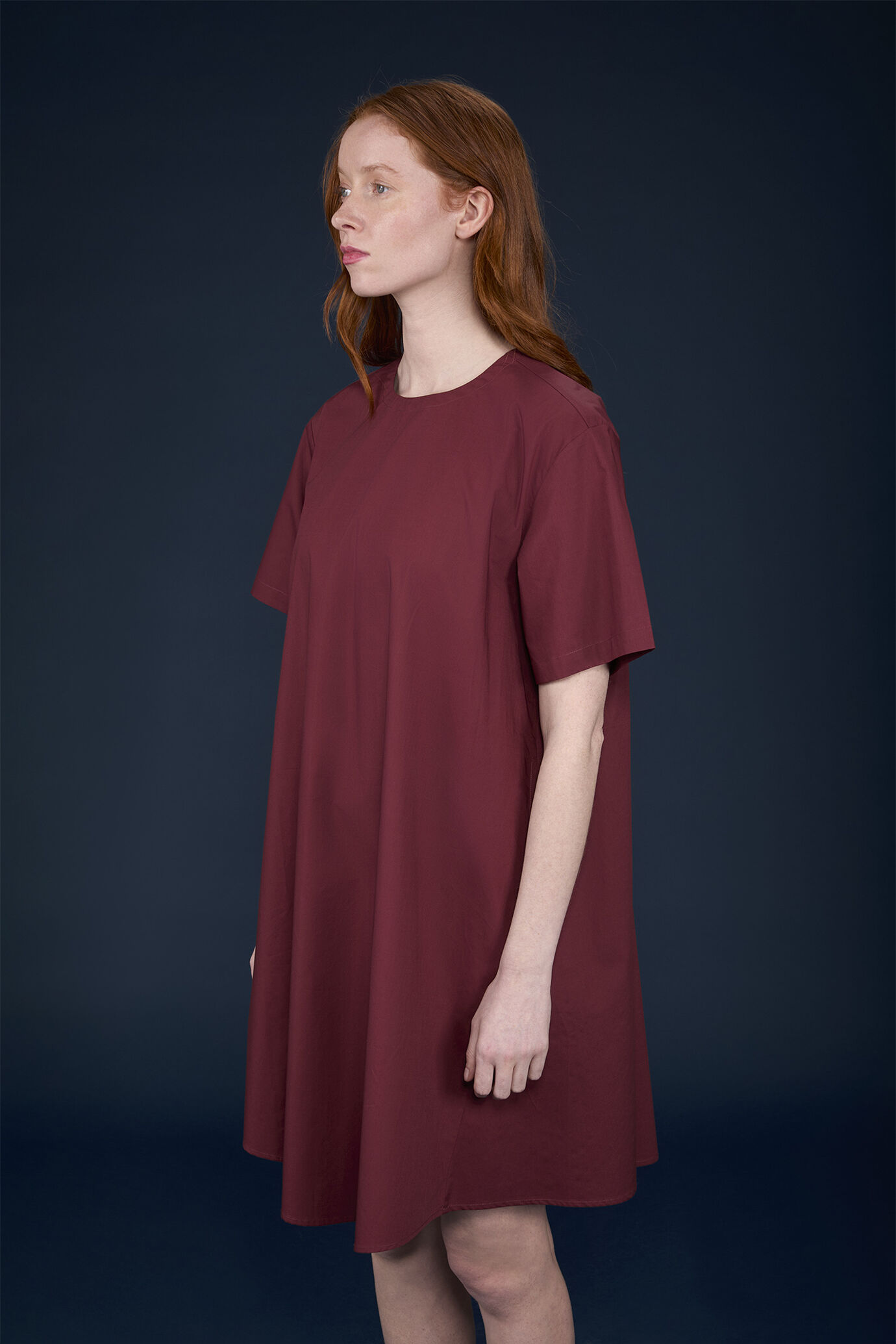 Robe courte évasée pour femme à manches courtes et poches latérales image number 2