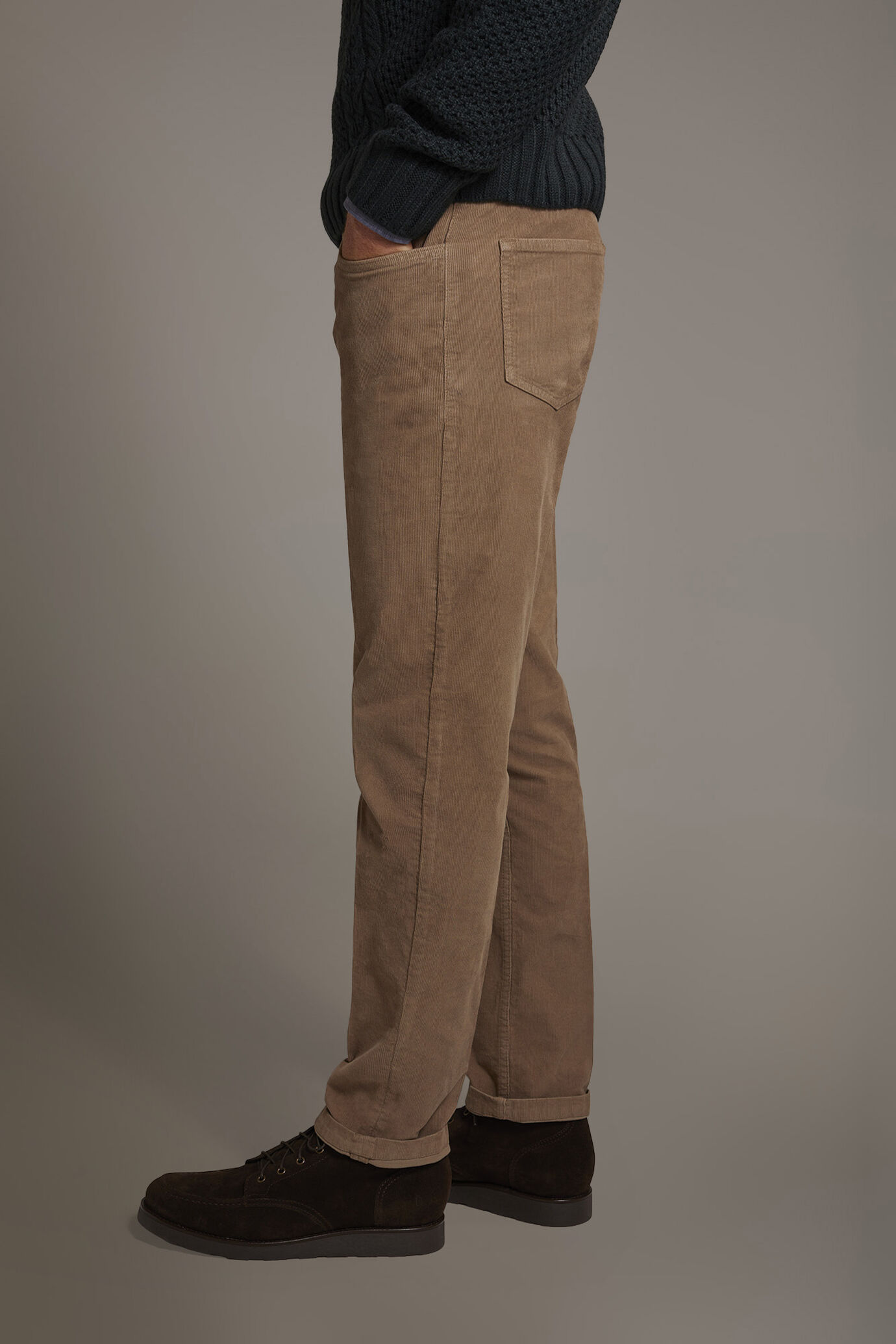 Regular fit 5 pockets trousers in corduroy fabric image number 3