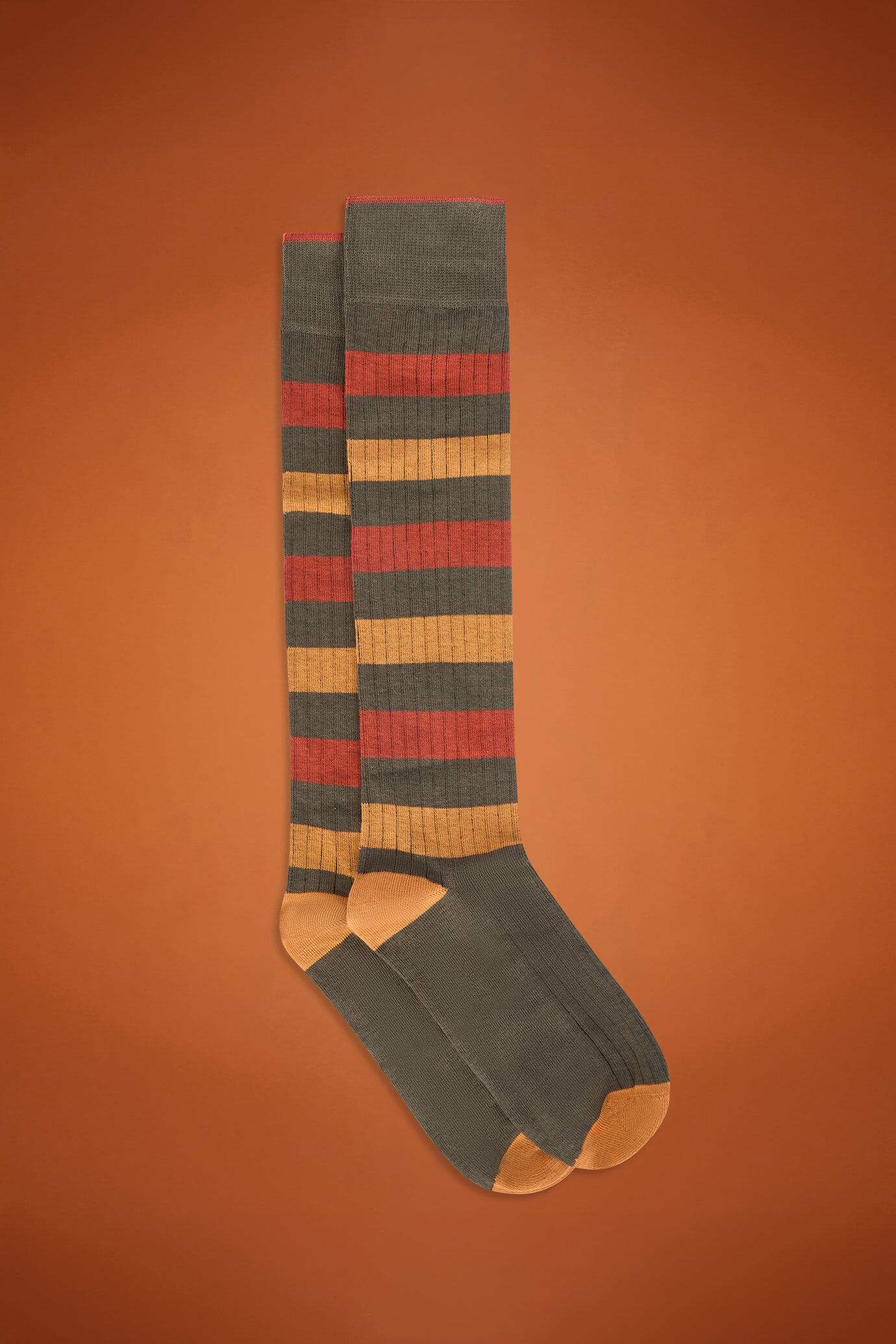Men's ribbed knit boot socks with two-tone stripes, made in Italy image number 0
