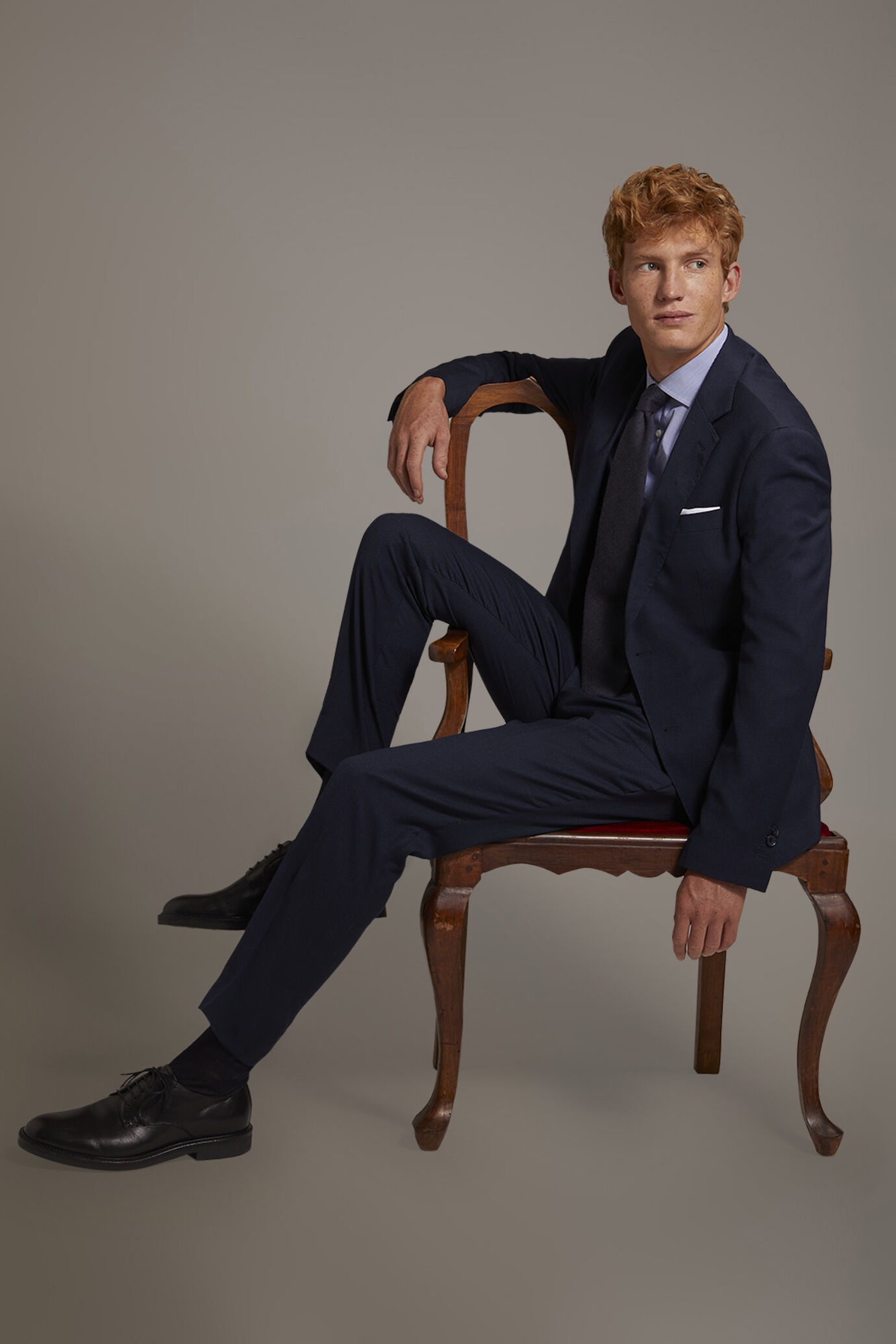 Regular fit single-breasted suit in birdseye fabric image number 0