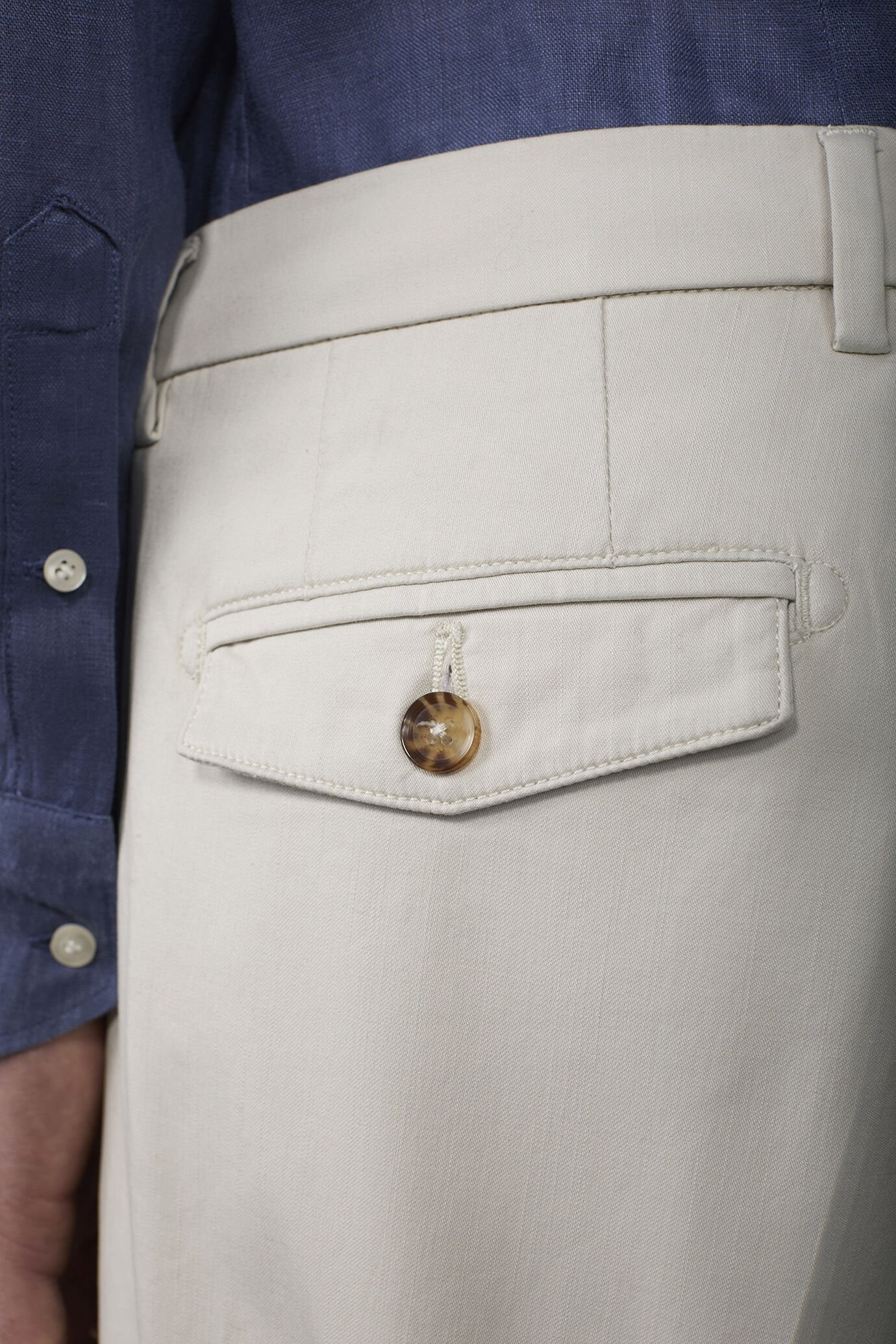 Pantalon capri à plis pour hommes image number 3