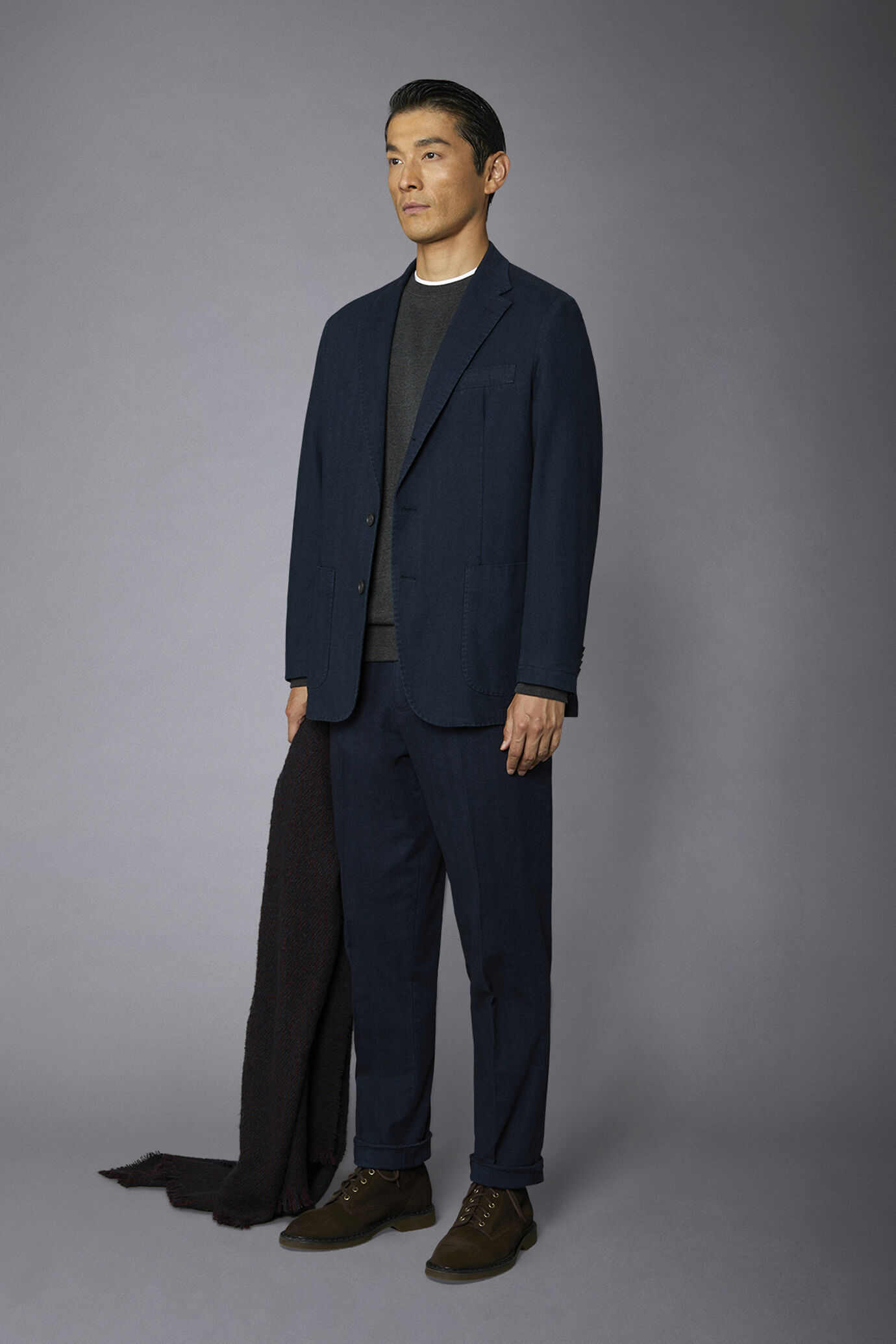 Pantalone uomo senza pinces in cotone stretch tessuto lavato disegno herringbone regular fit image number 1