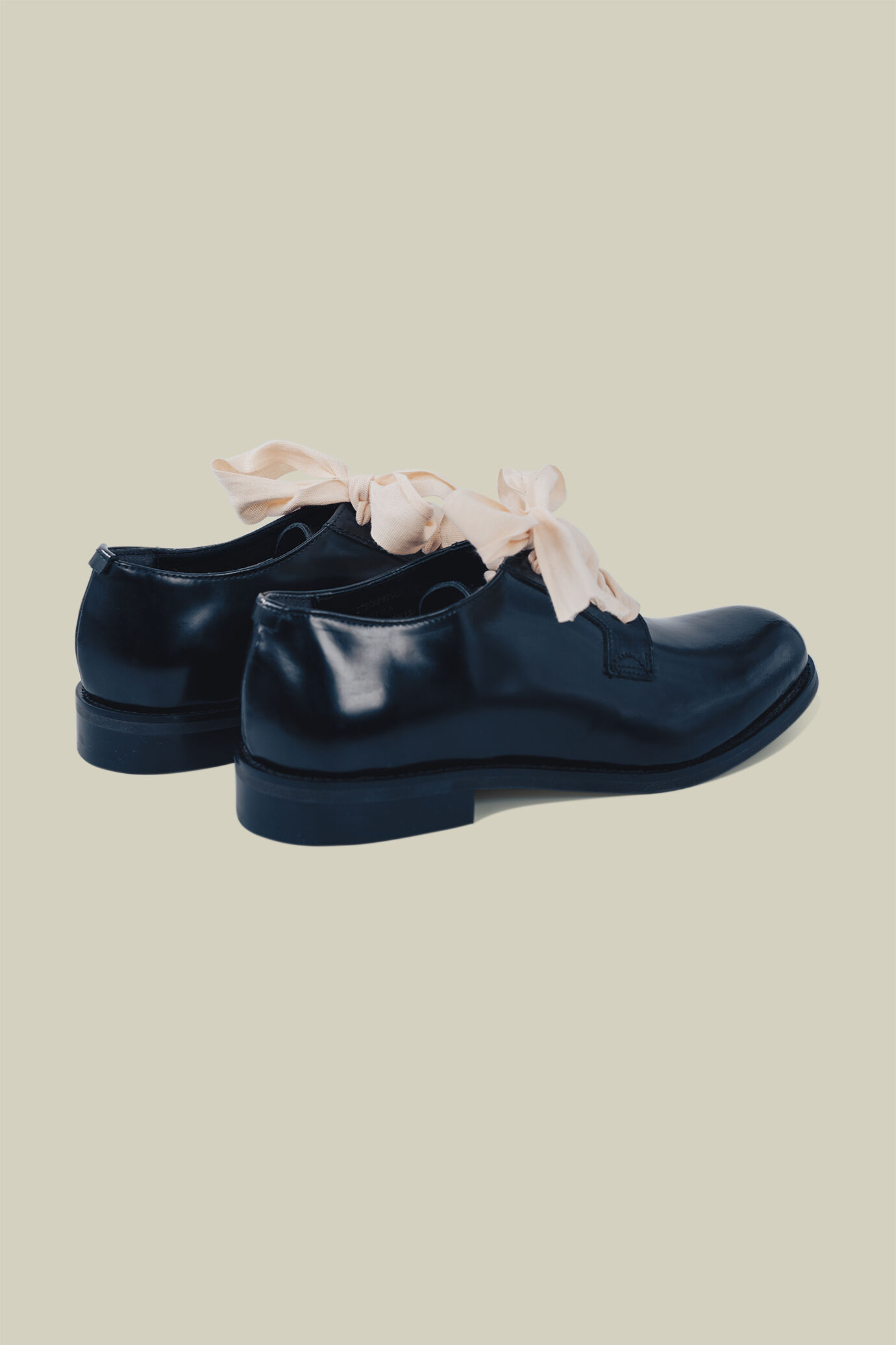 Damenschuhe 100 % Leder handbemalt "Imperfection” Limitierte Edition image number 2