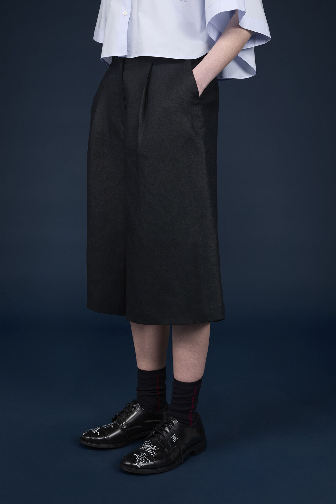Bermuda skirt with a wide cut 100% linen image number 2