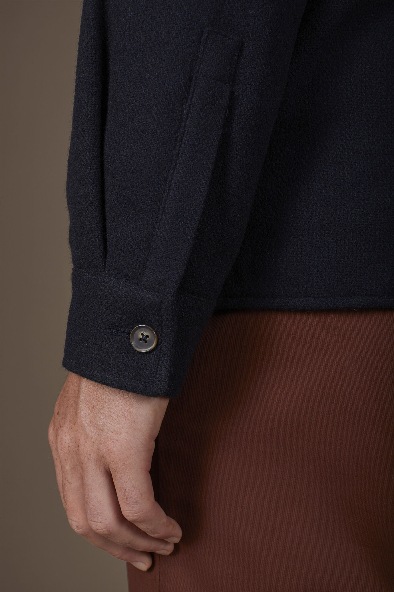 Men's regular fit overshirt in herringbone wool blend fabric image number 3