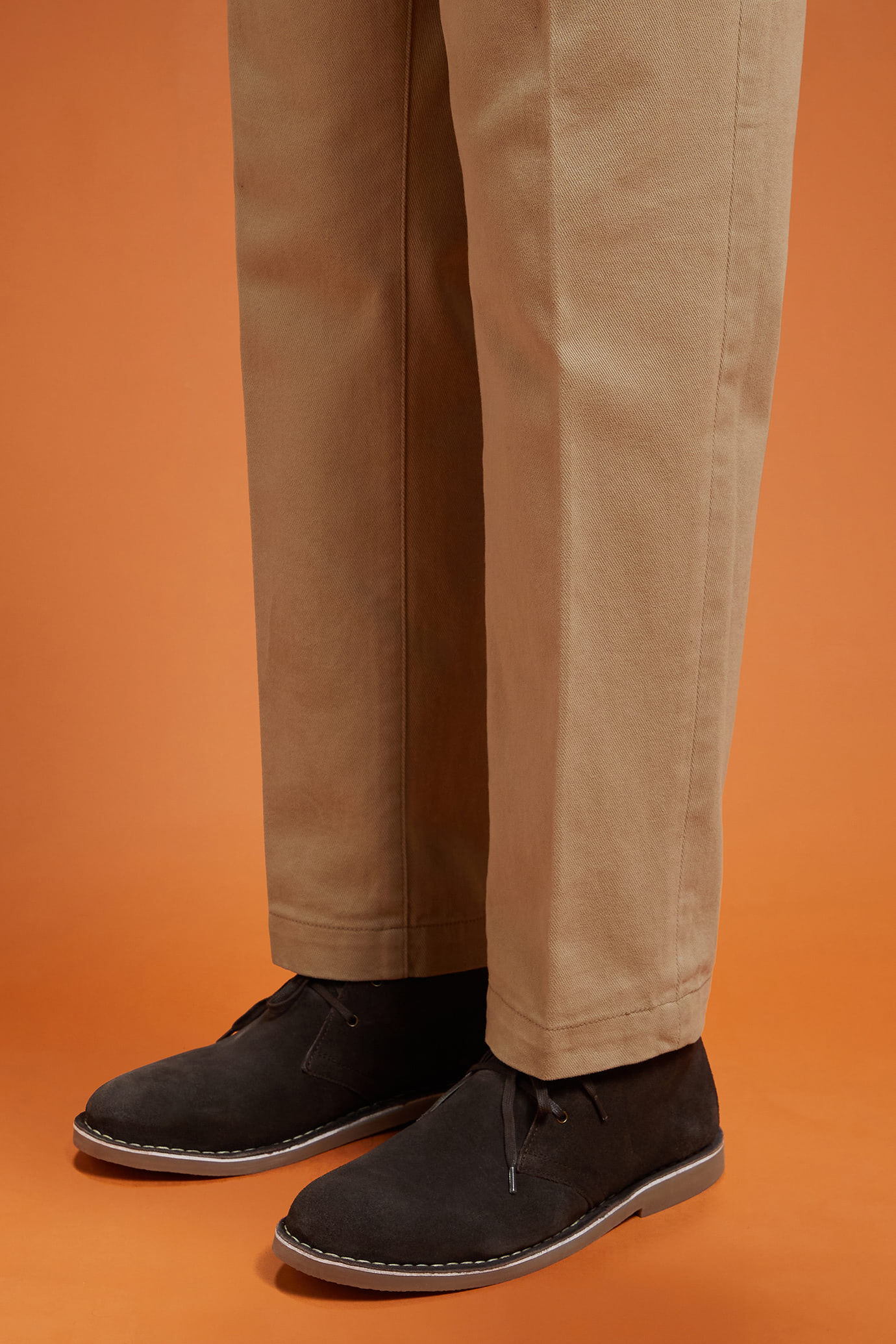 Men's desert shoes in 100% genuine suede with rubber soles image number 4