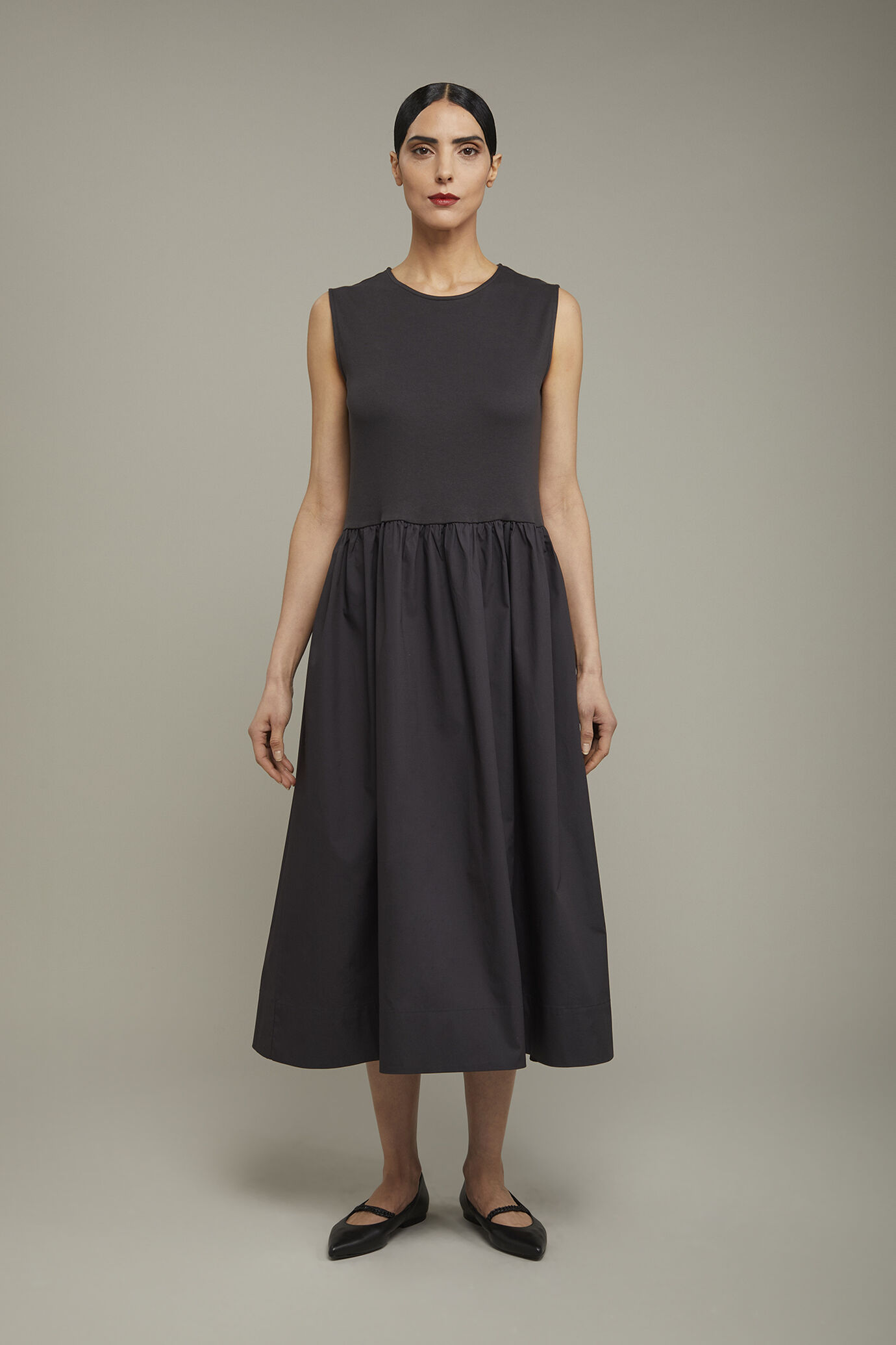 Robe midi femme, sans manches en 100 % jersey de coton, coupe régulière image number 2