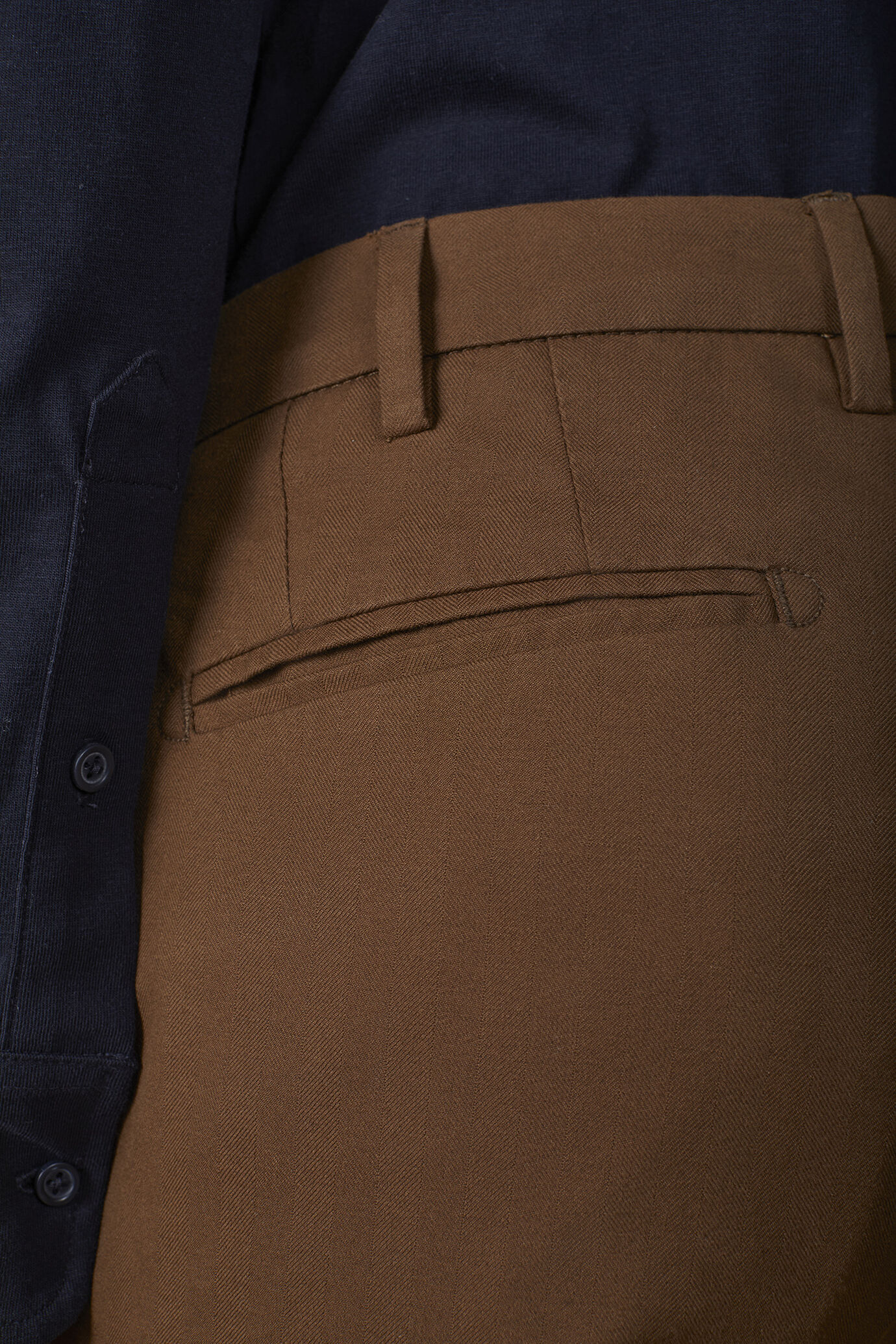 Pantalon pour homme à pince, coupe classique image number 3