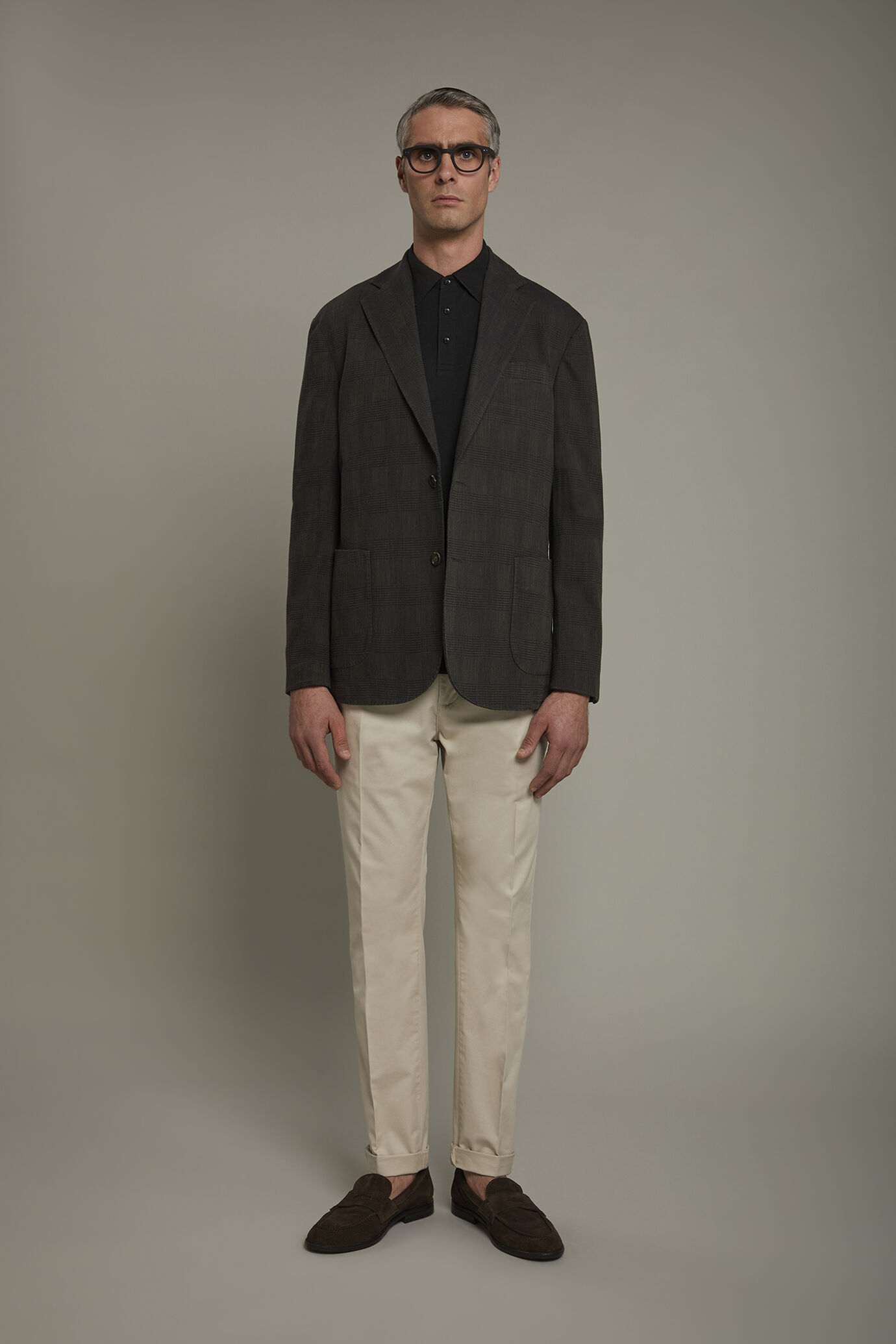 Pantalon chino classique pour homme en tissu sergé stretch coupe parfaite image number 2